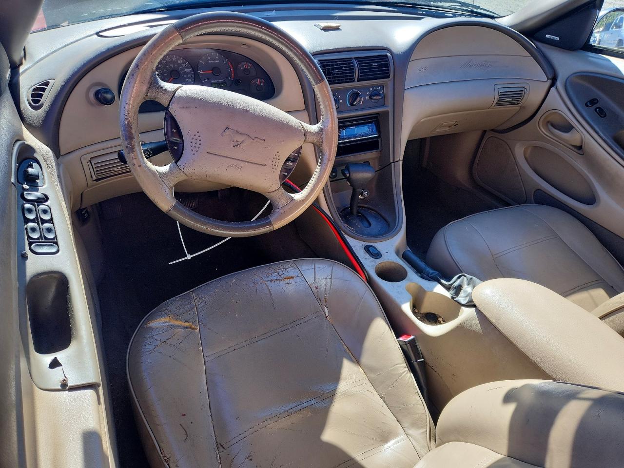 2004 Ford Mustang Burgundy vin: 1FAFP44604F154650