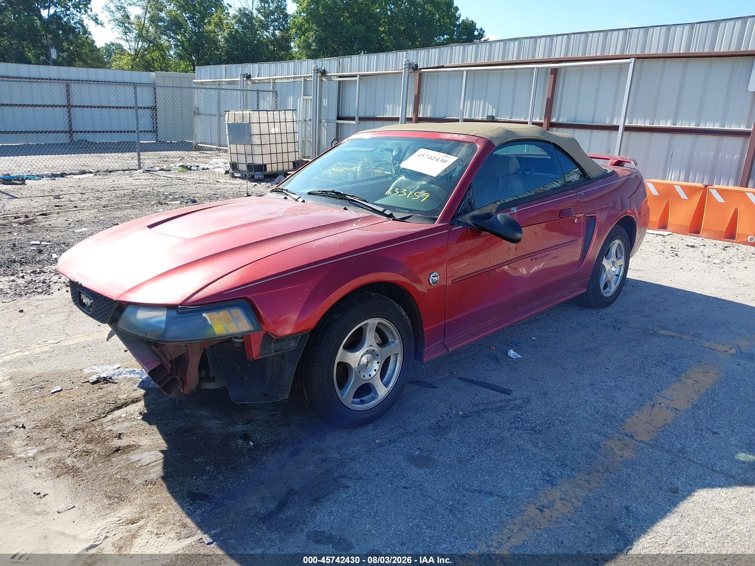 2004 Ford Mustang   Red vin: 1FAFP44634F133159