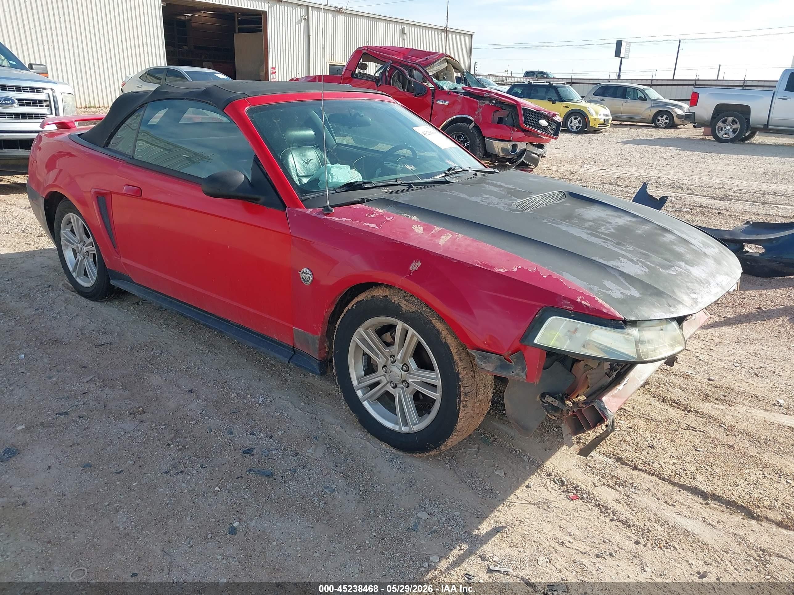 2004 Ford Mustang   Red vin: 1FAFP44644F140508