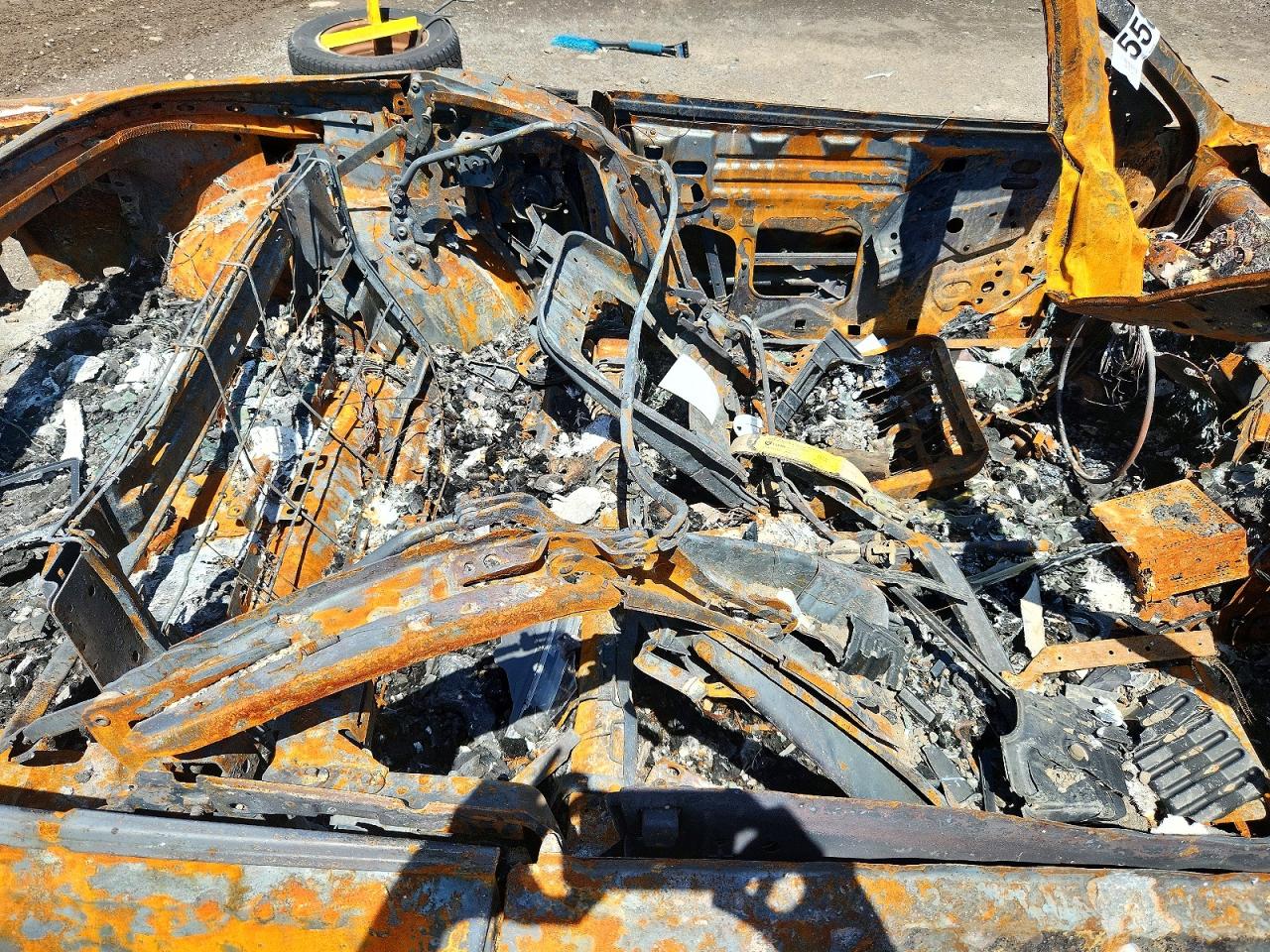 2004 Ford Mustang Burn vin: 1FAFP44644F236395