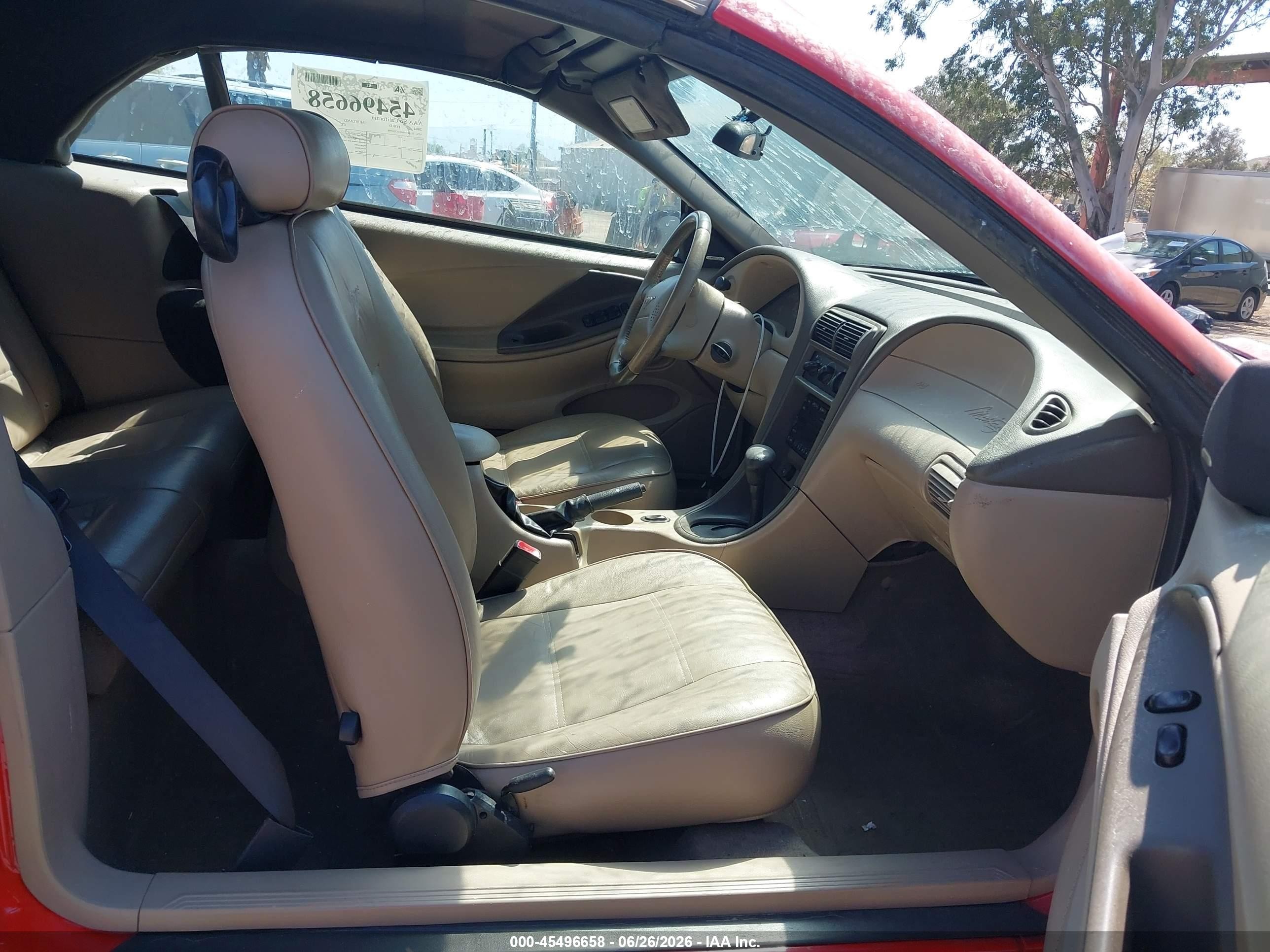2004 Ford Mustang   Red vin: 1FAFP44654F206998