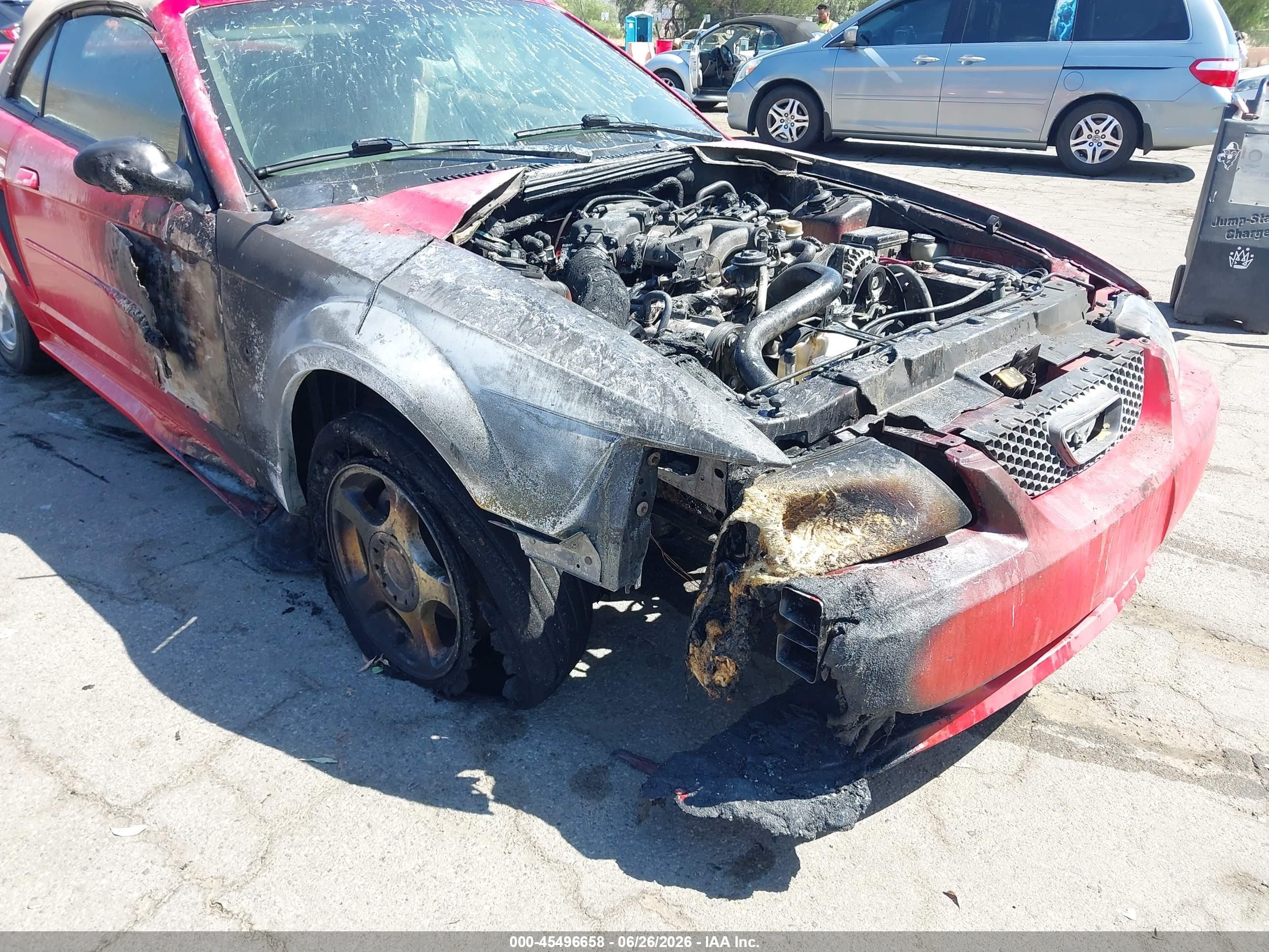 2004 Ford Mustang   Red vin: 1FAFP44654F206998