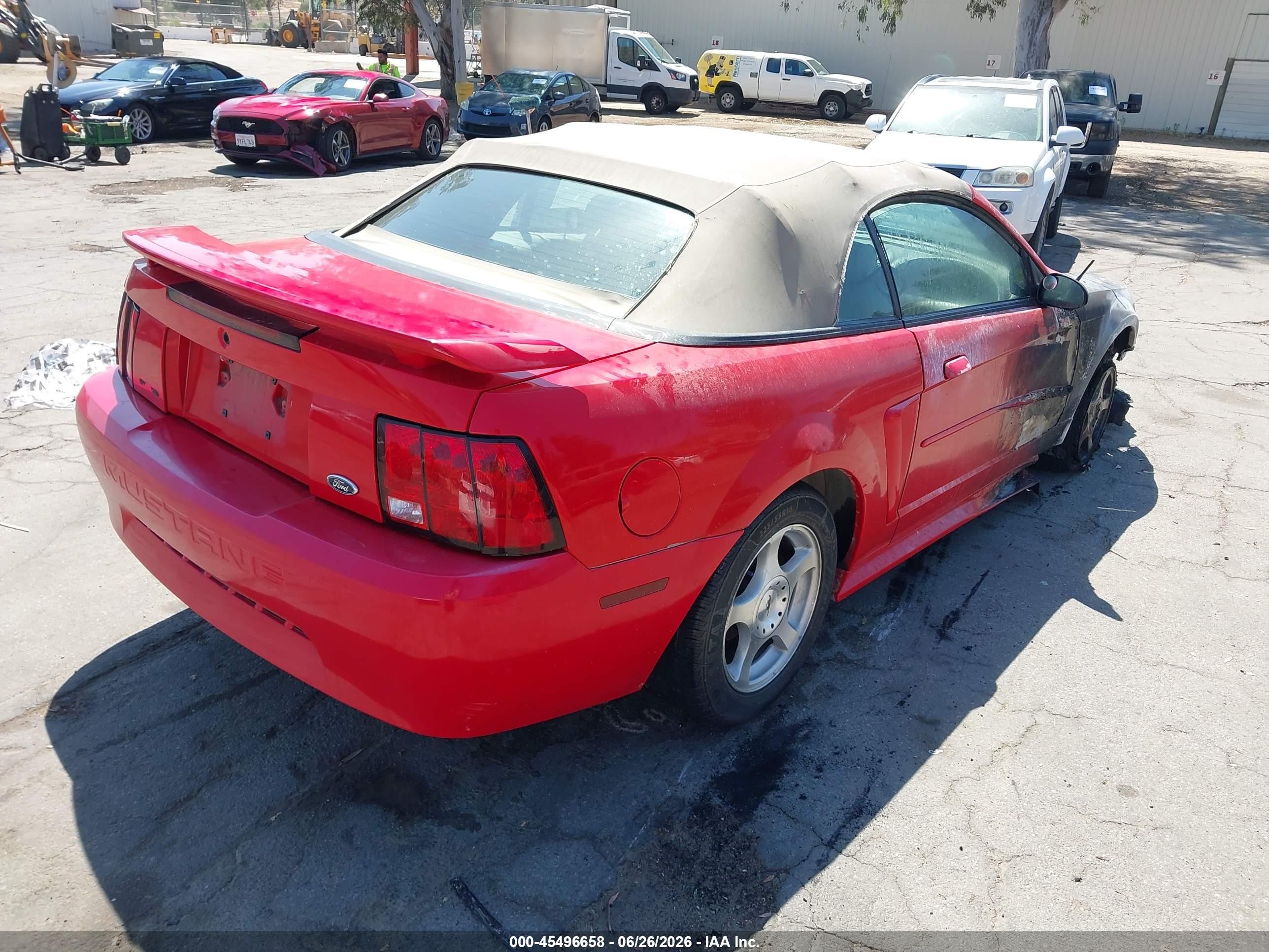 2004 Ford Mustang   Red vin: 1FAFP44654F206998
