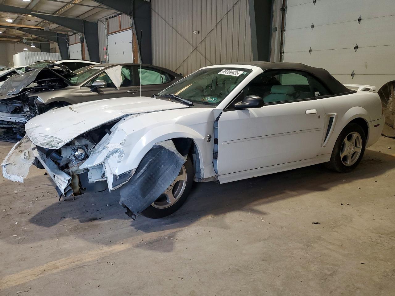 2004 Ford Mustang White vin: 1FAFP44654F216026