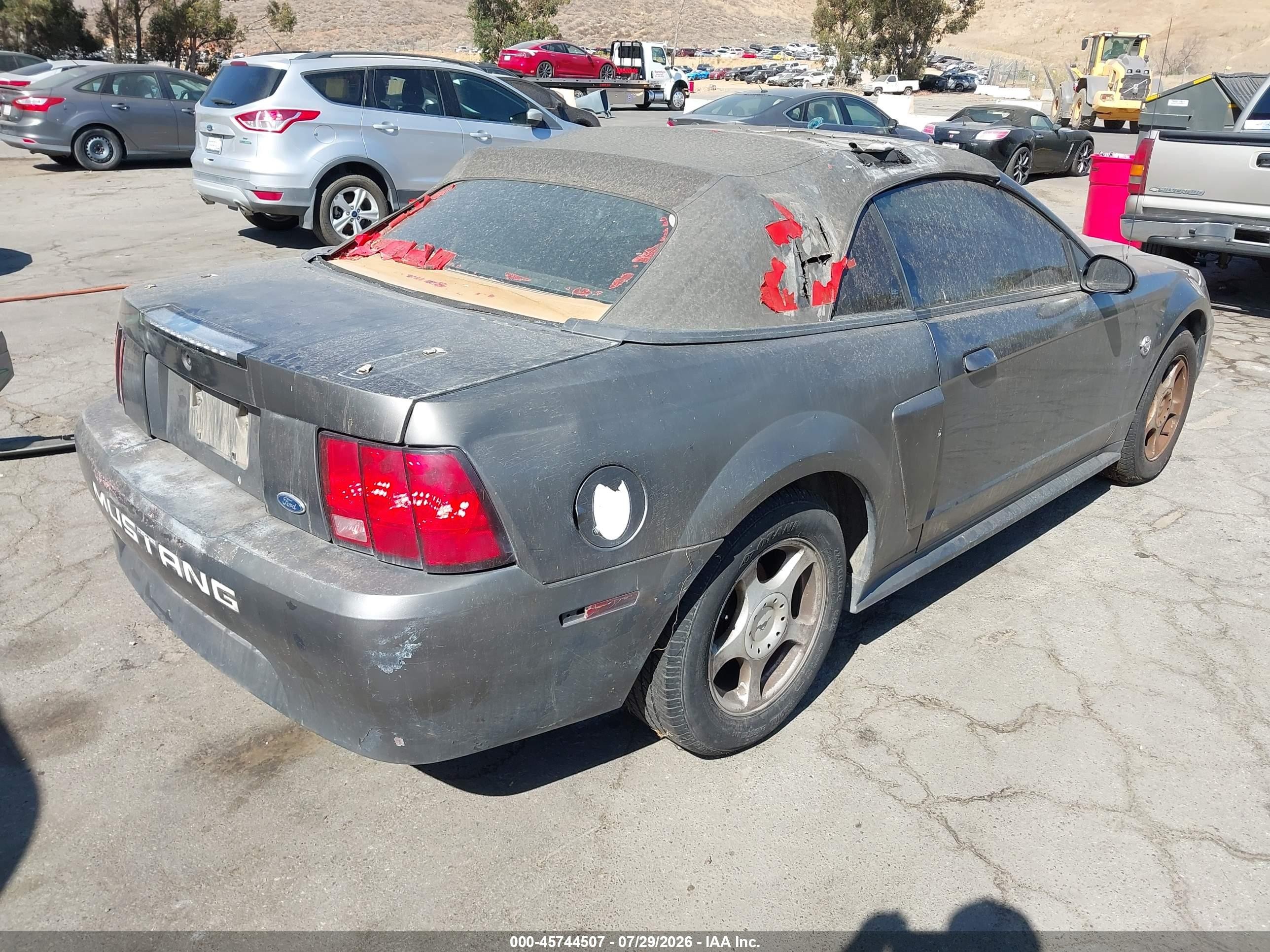 2004 Ford Mustang   Gray vin: 1FAFP44654F225499