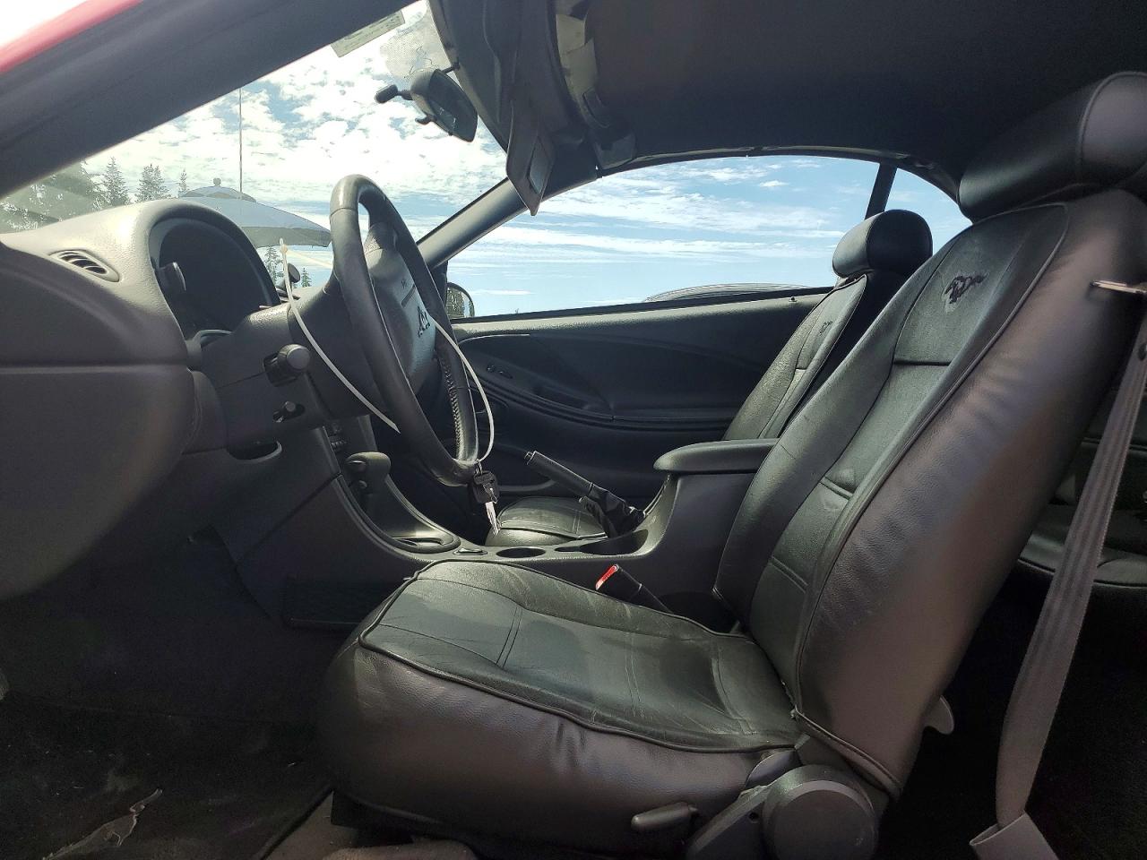 2004 Ford Mustang Red vin: 1FAFP44654F230556