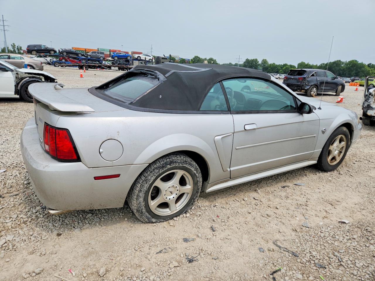 2004 Ford Mustang Silver vin: 1FAFP44664F138470