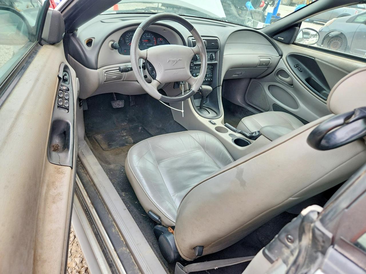 2004 Ford Mustang Silver vin: 1FAFP44664F138470