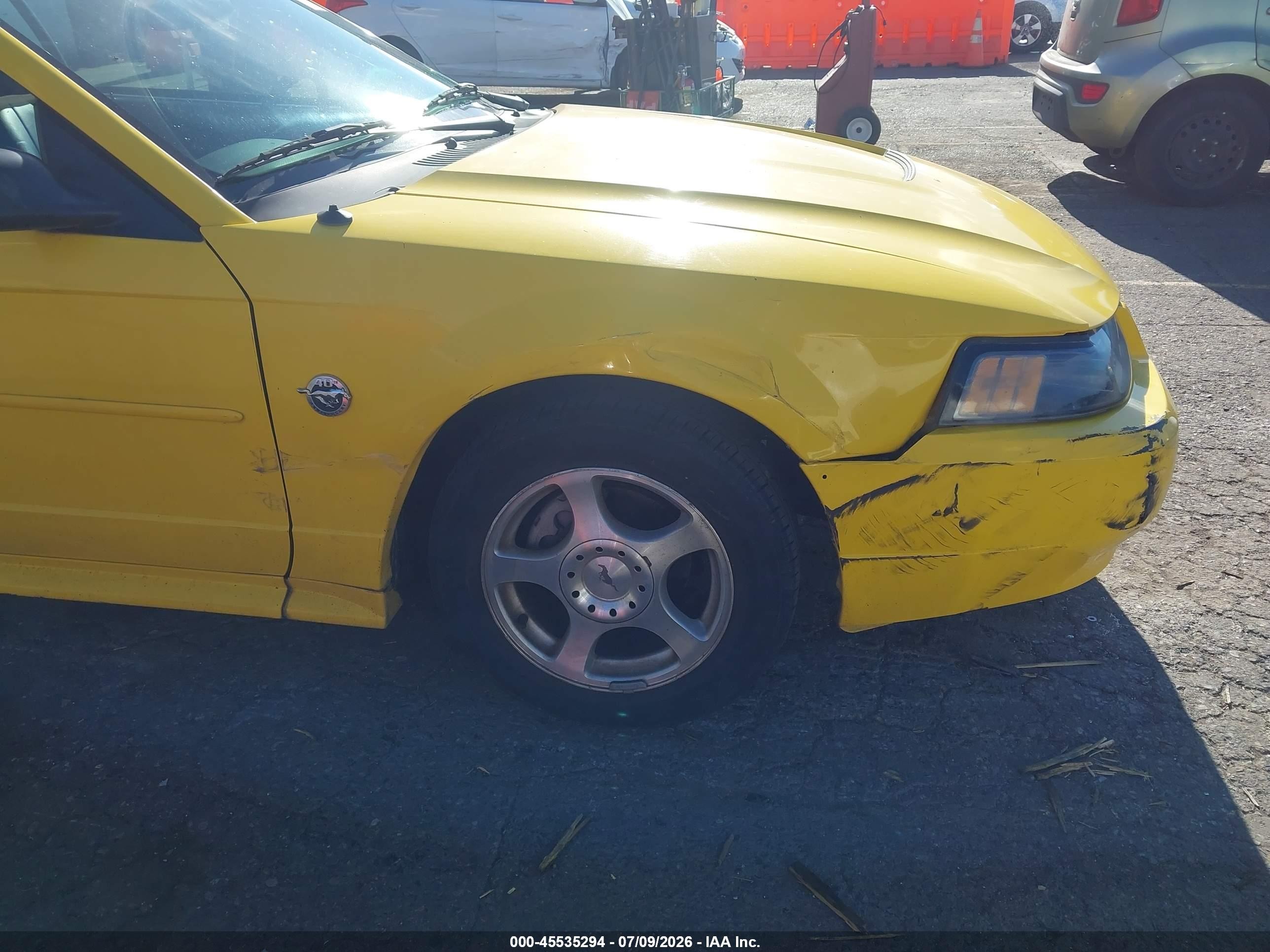 2004 Ford Mustang   Yellow vin: 1FAFP44664F188897