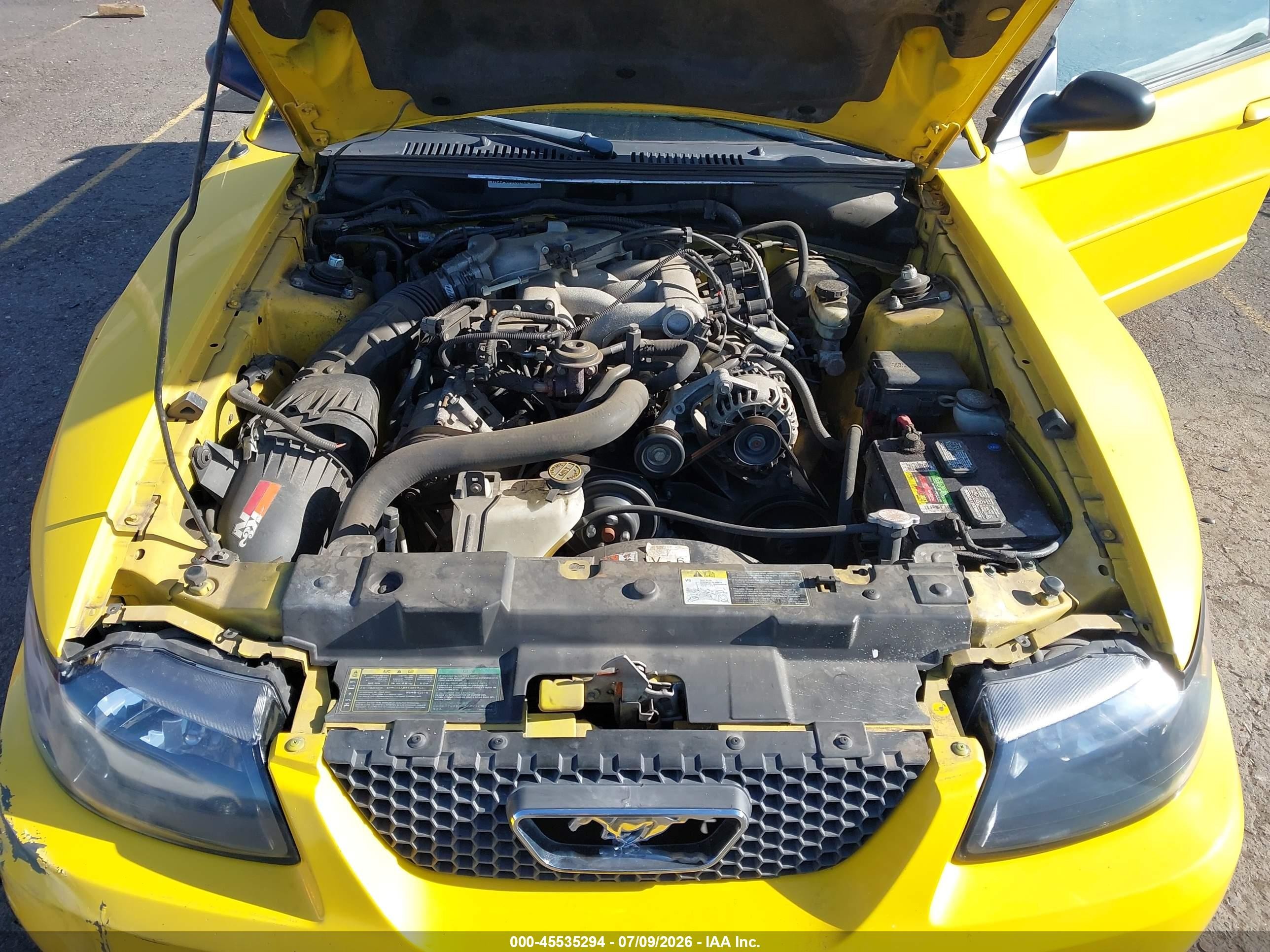 2004 Ford Mustang   Yellow vin: 1FAFP44664F188897