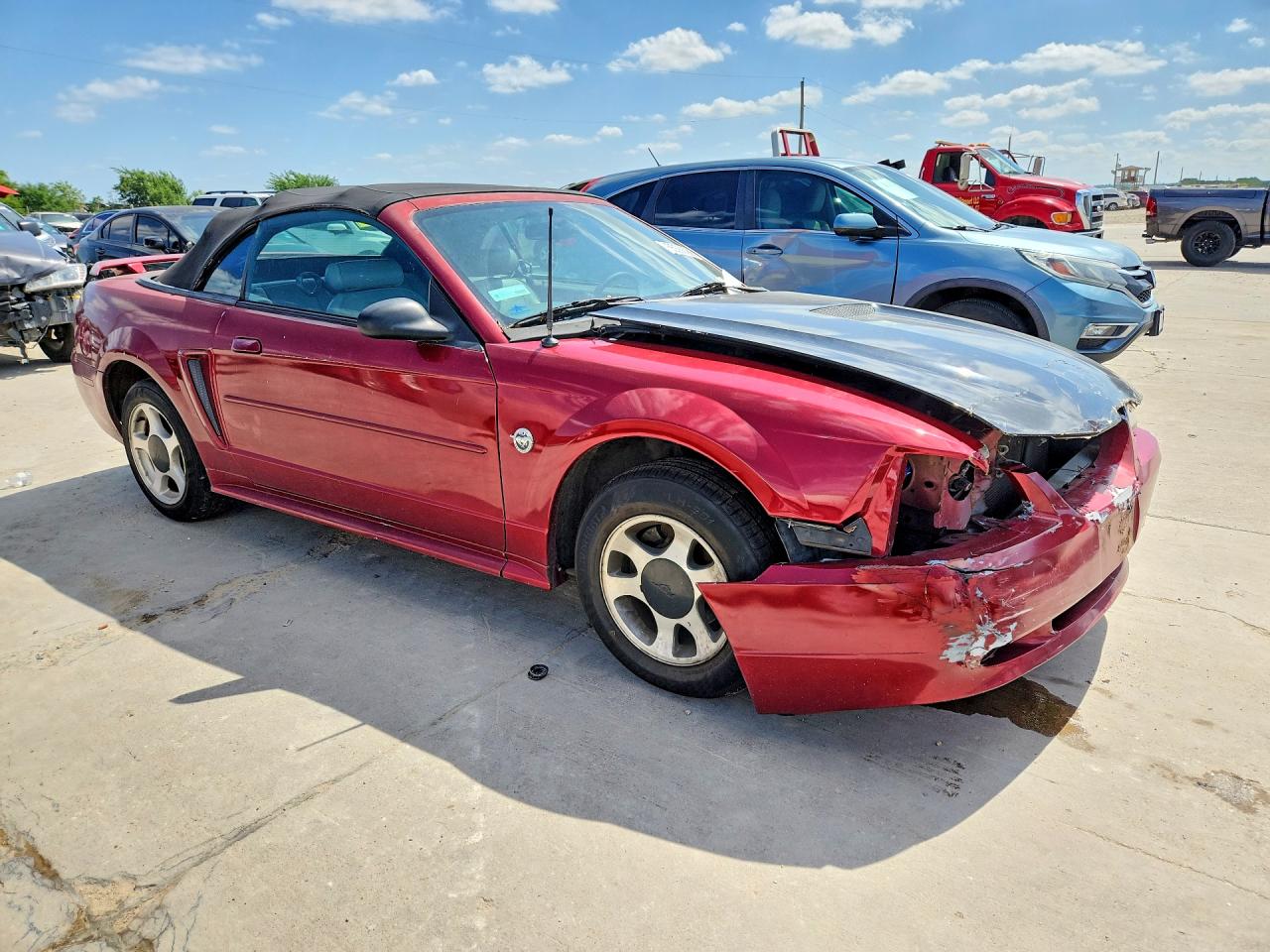 2004 Ford Mustang Red vin: 1FAFP44664F204788