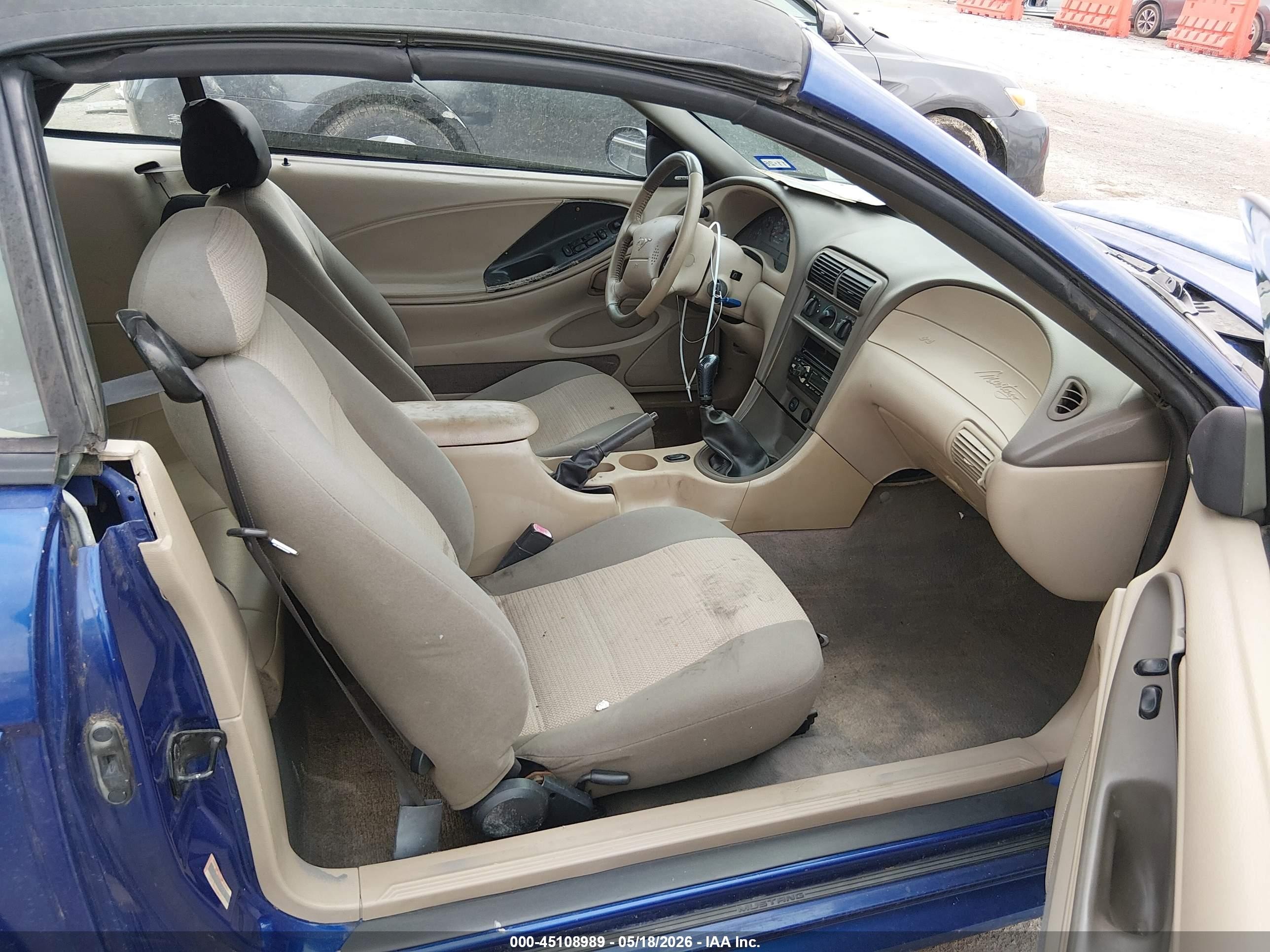 2004 Ford Mustang   Blue vin: 1FAFP44674F188097