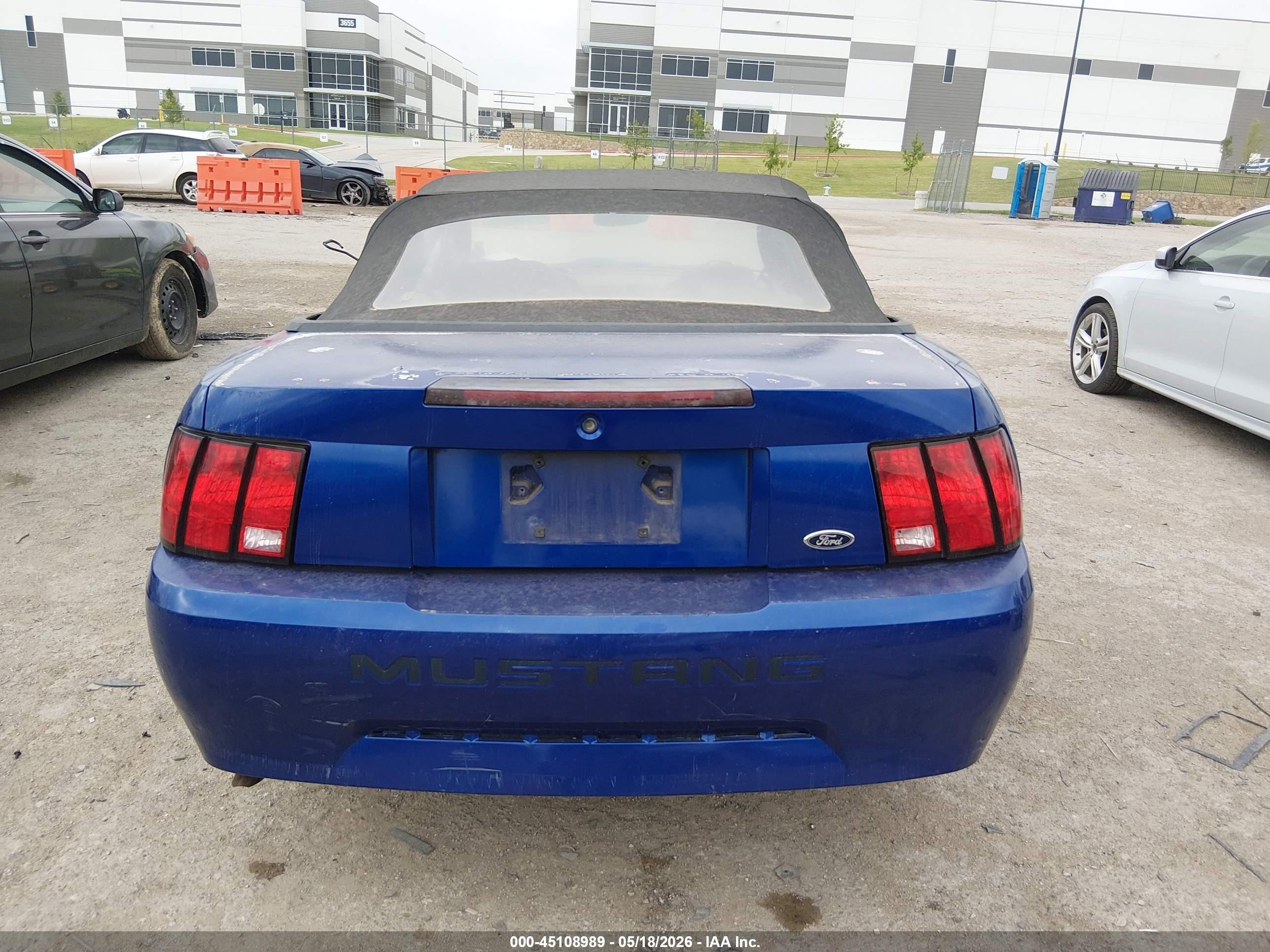 2004 Ford Mustang   Blue vin: 1FAFP44674F188097
