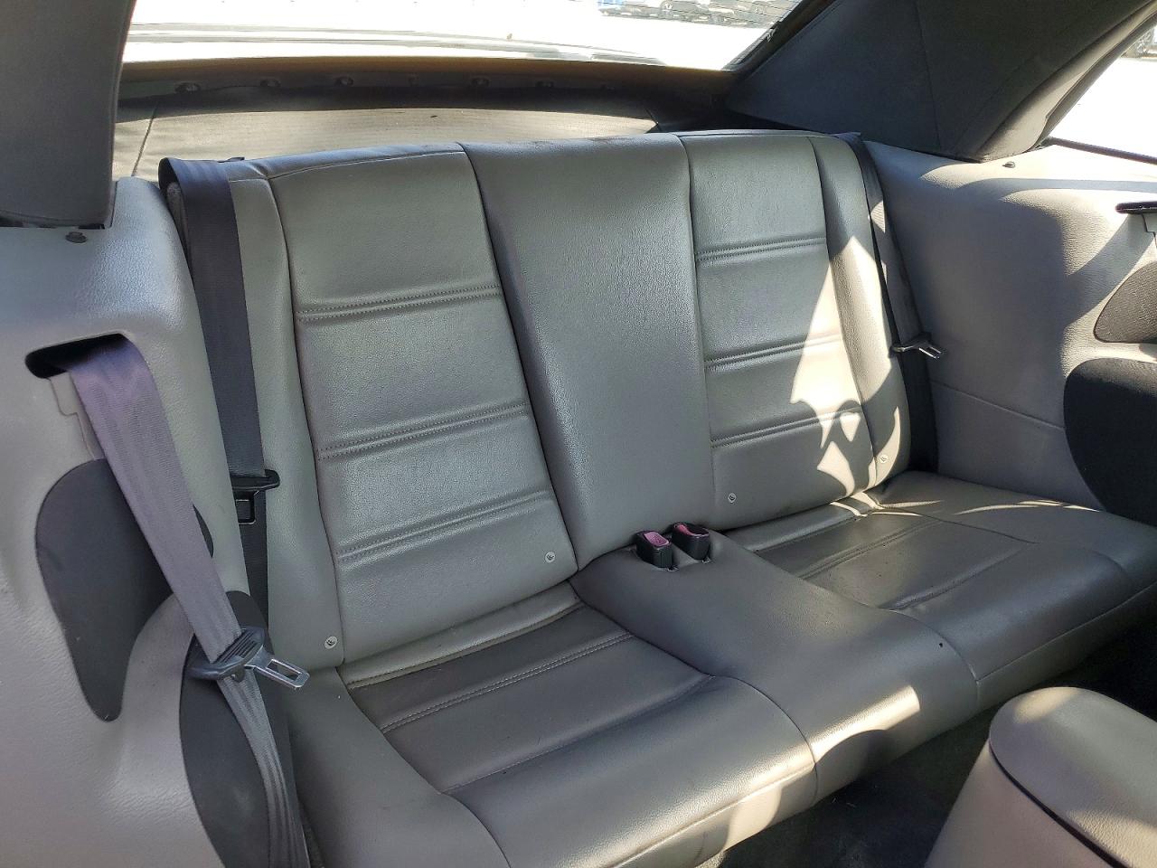 2004 Ford Mustang Gray vin: 1FAFP44674F225956