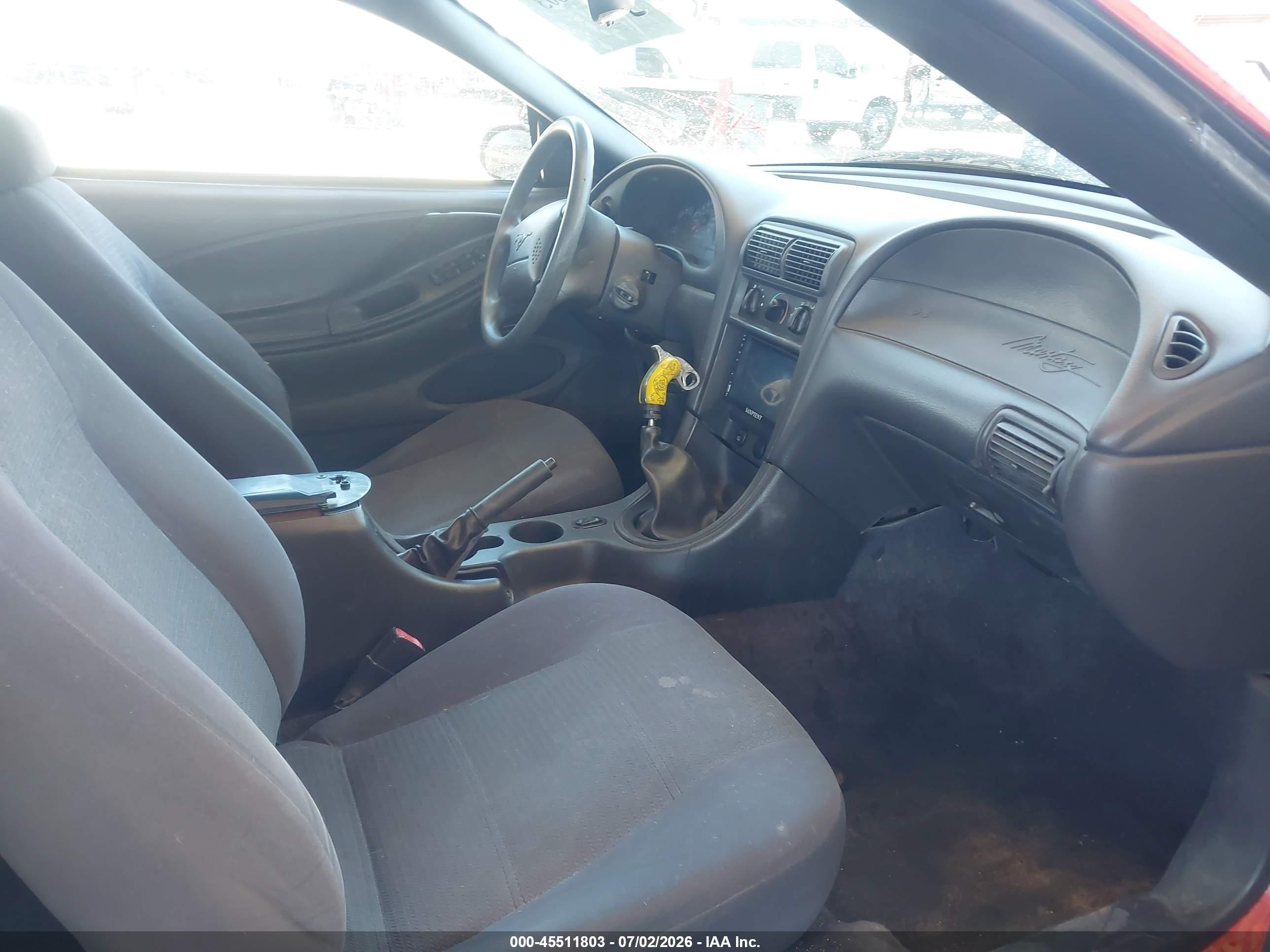 2004 Ford Mustang   Maroon vin: 1FAFP44684F176380