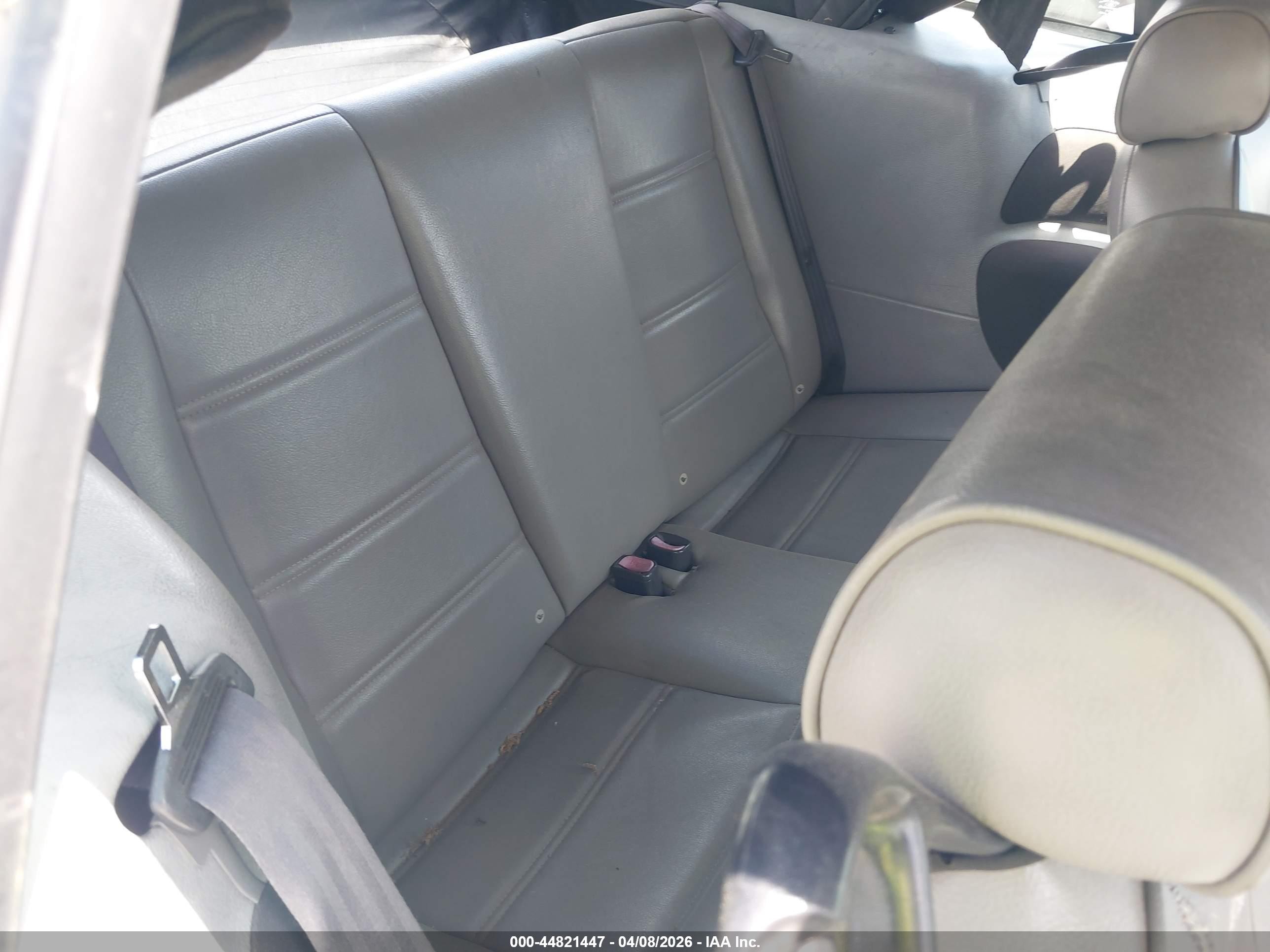 2004 Ford Mustang Silver vin: 1FAFP446X4F229578