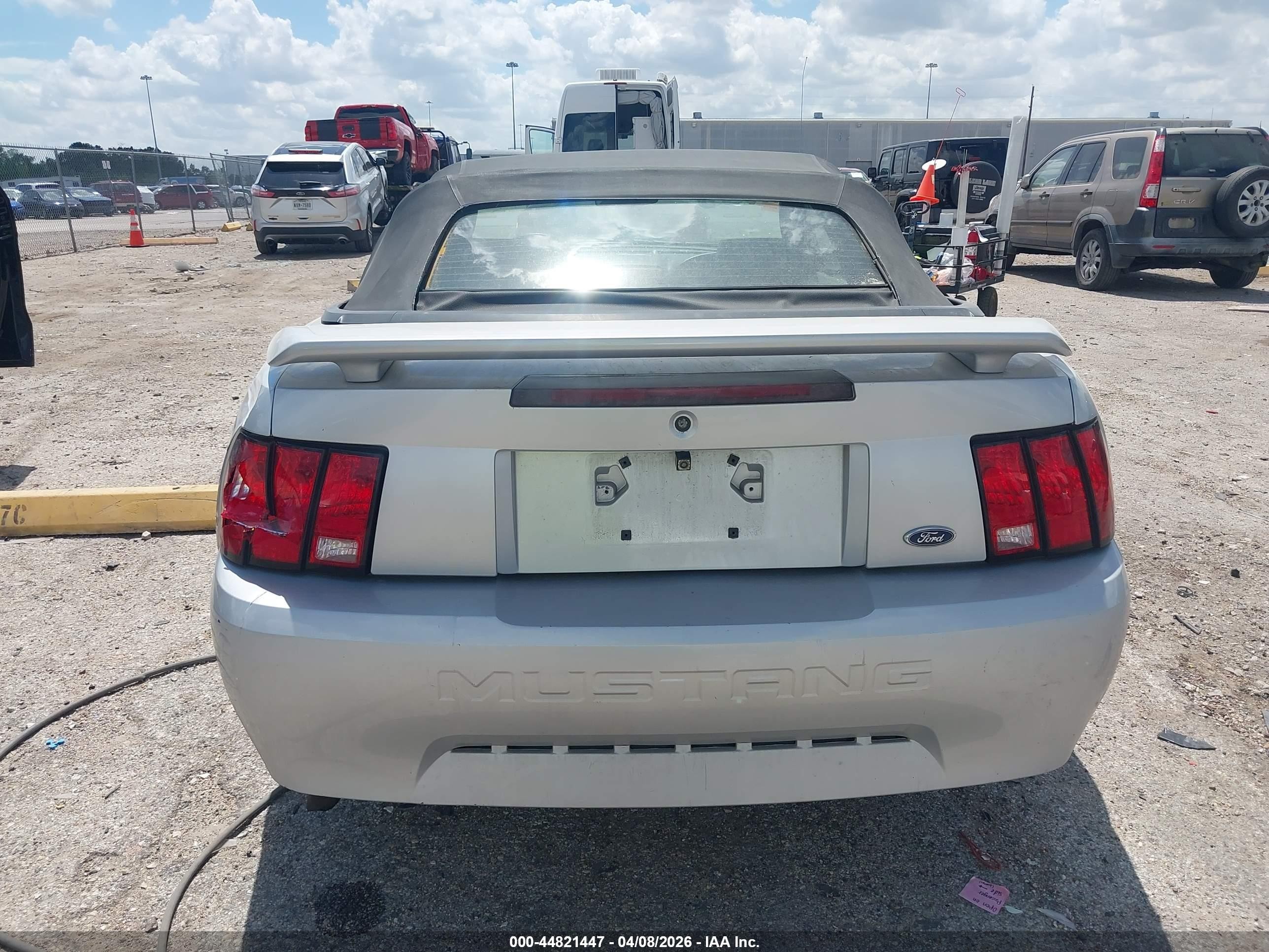 2004 Ford Mustang Silver vin: 1FAFP446X4F229578