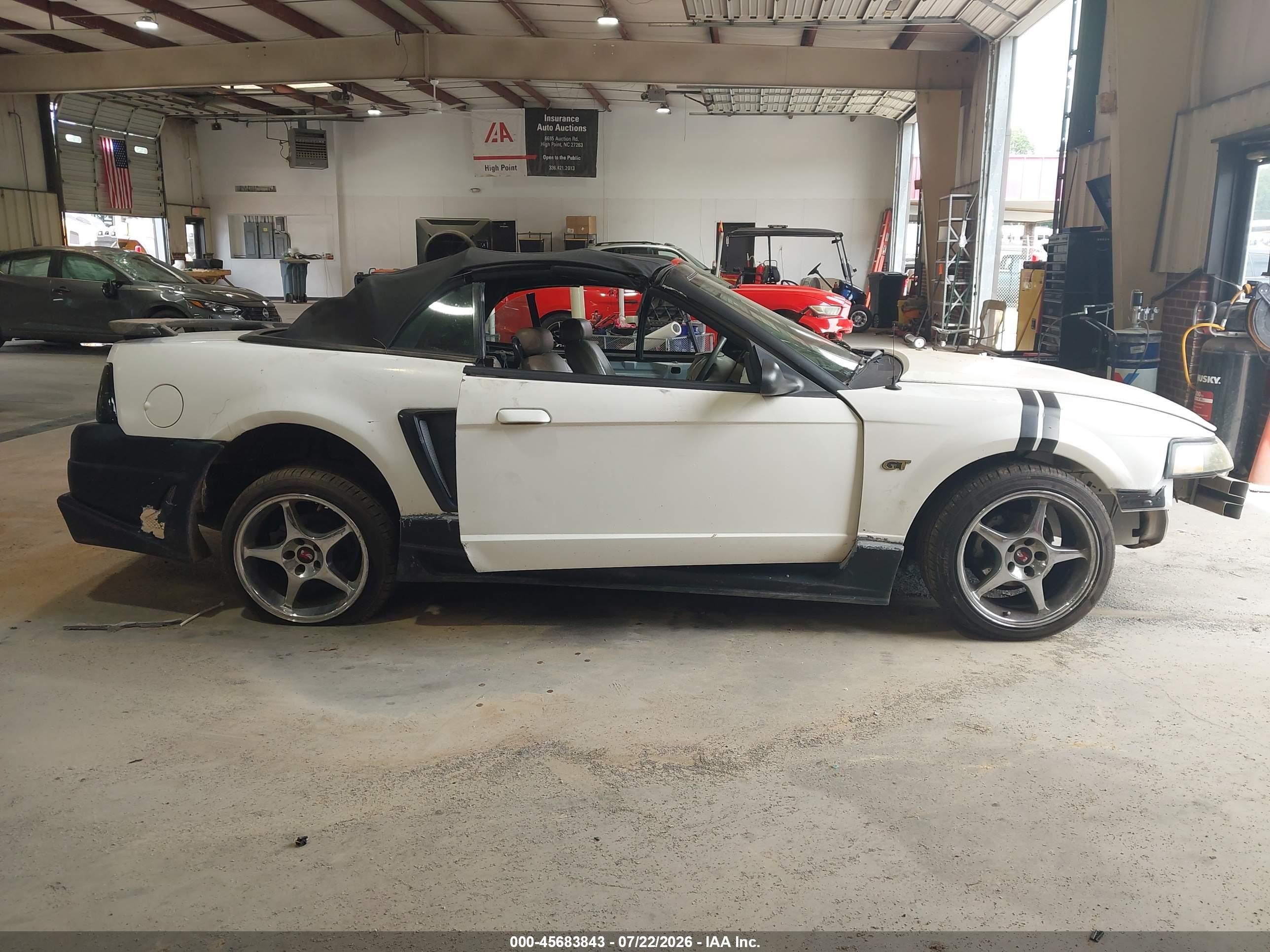 2001 Ford Mustang Gt White vin: 1FAFP45X01F134854