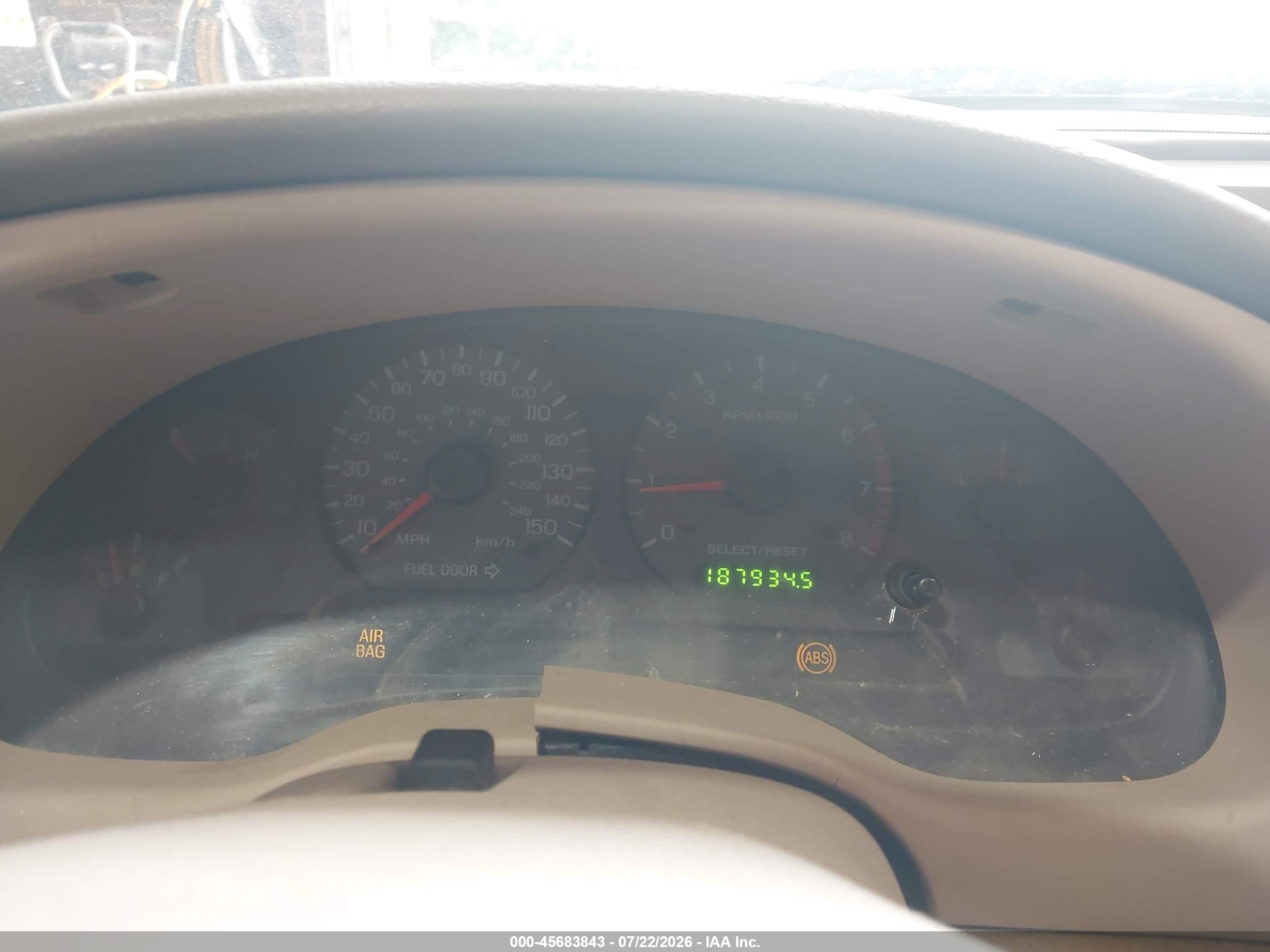 2001 Ford Mustang Gt White vin: 1FAFP45X01F134854
