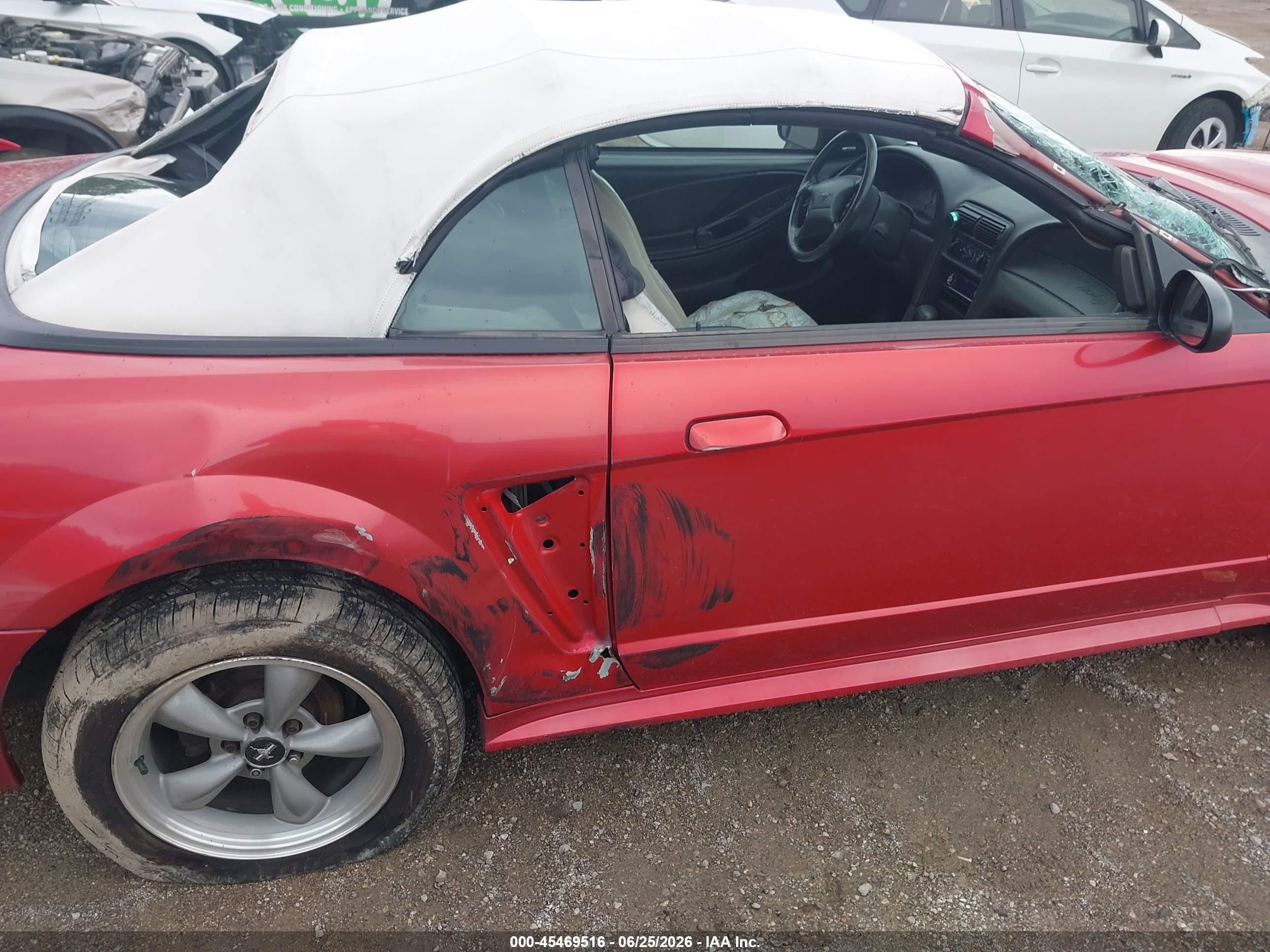 2001 Ford Mustang Gt Red vin: 1FAFP45X11F195212