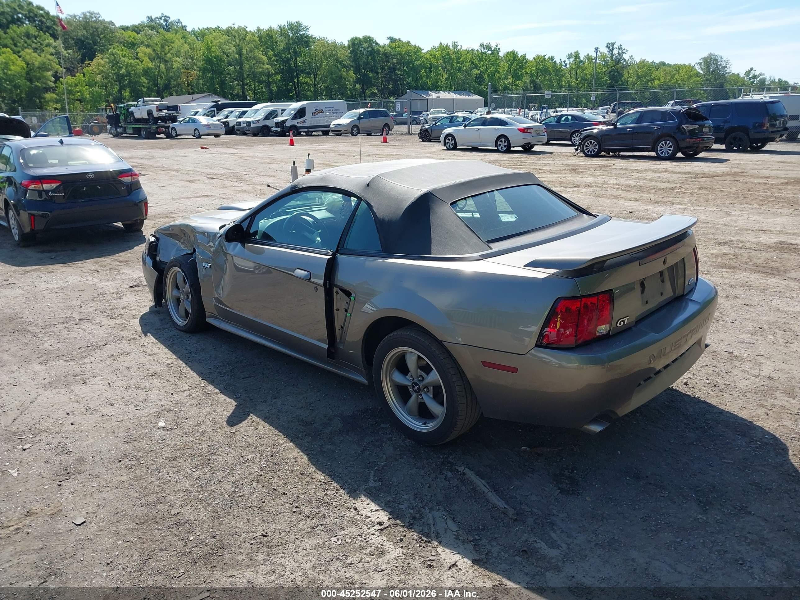 2002 Ford Mustang Gt Gray vin: 1FAFP45X12F182929