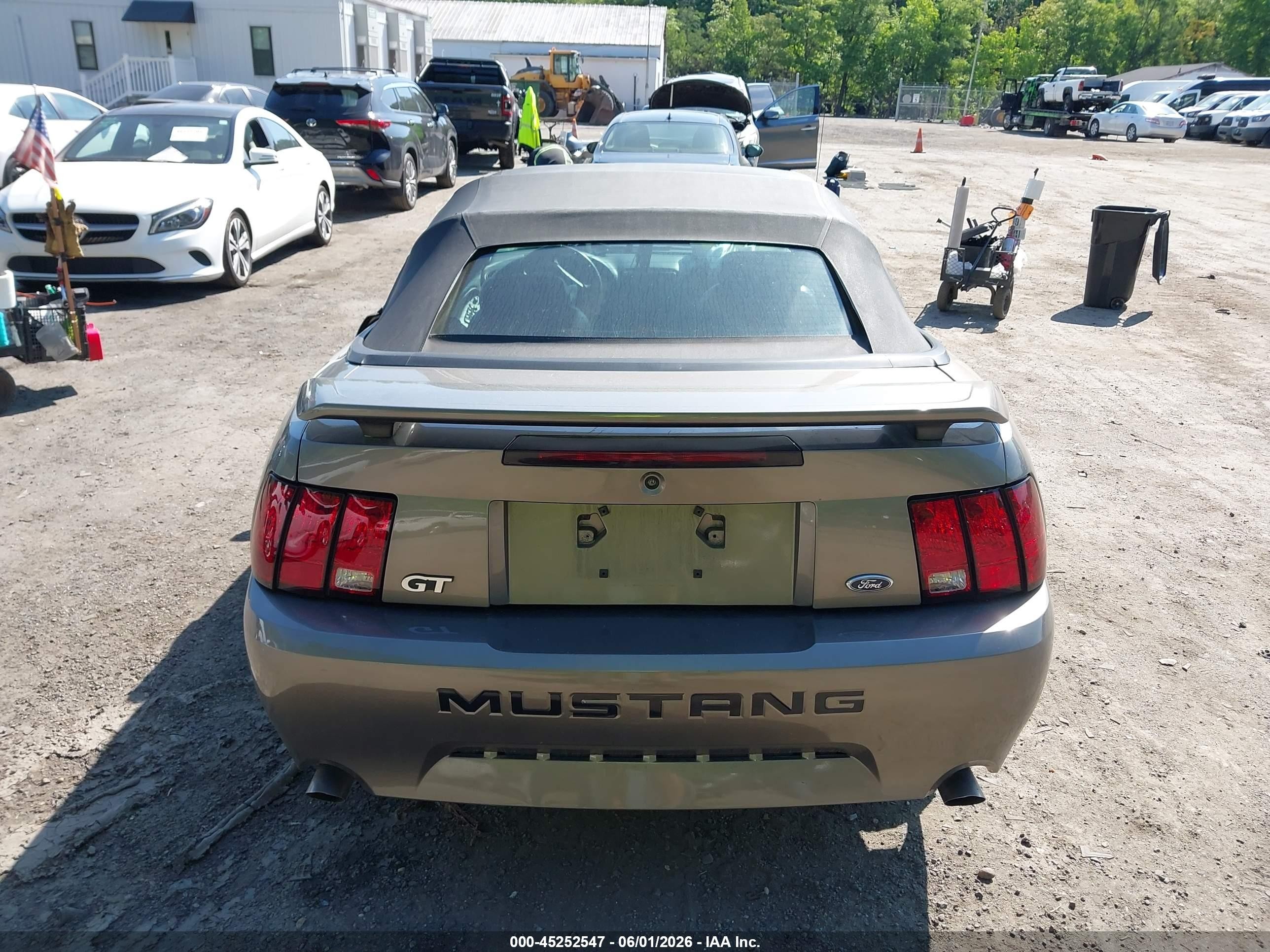 2002 Ford Mustang Gt Gray vin: 1FAFP45X12F182929