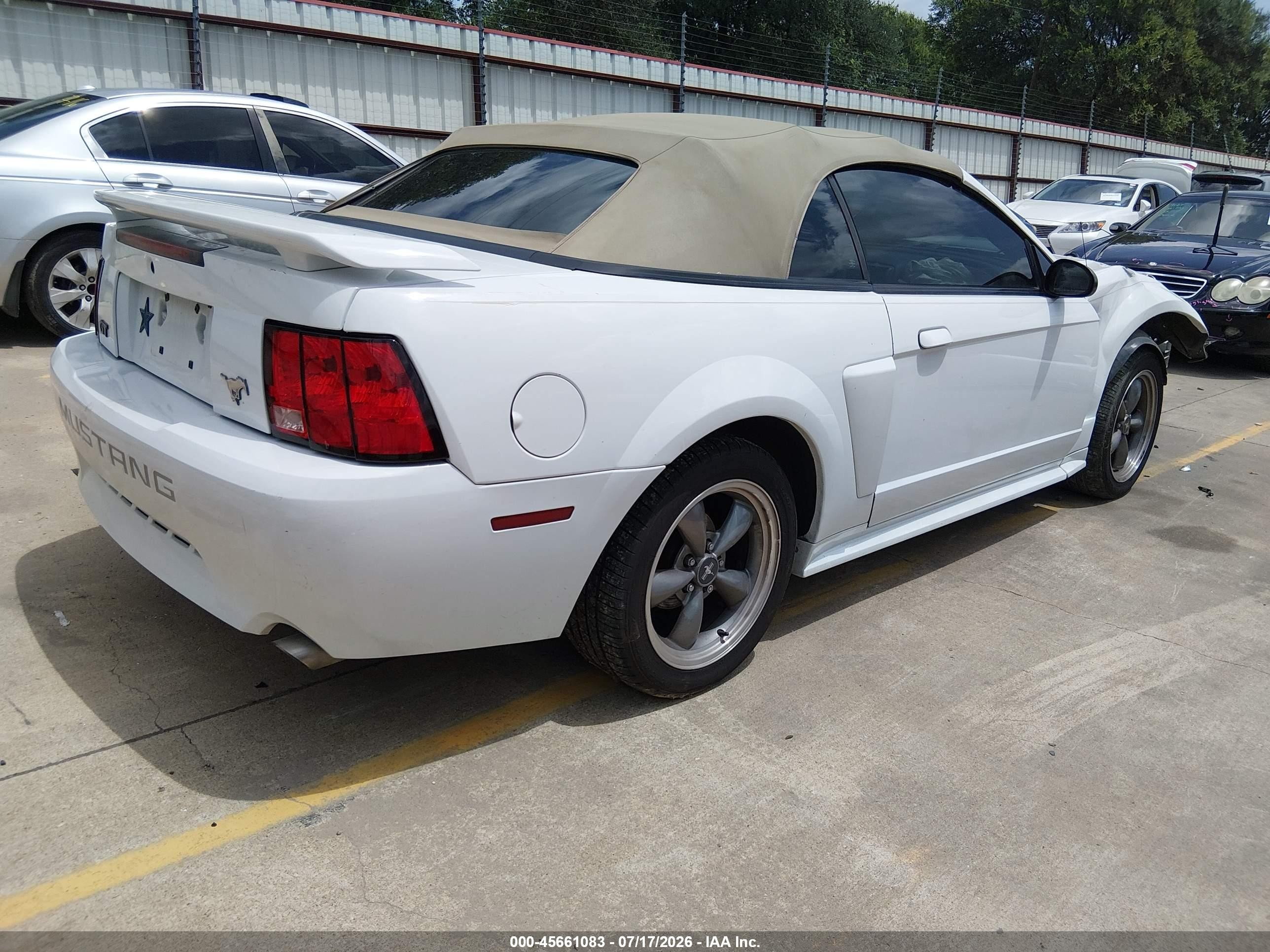 2004 Ford Mustang Gt White vin: 1FAFP45X34F140944