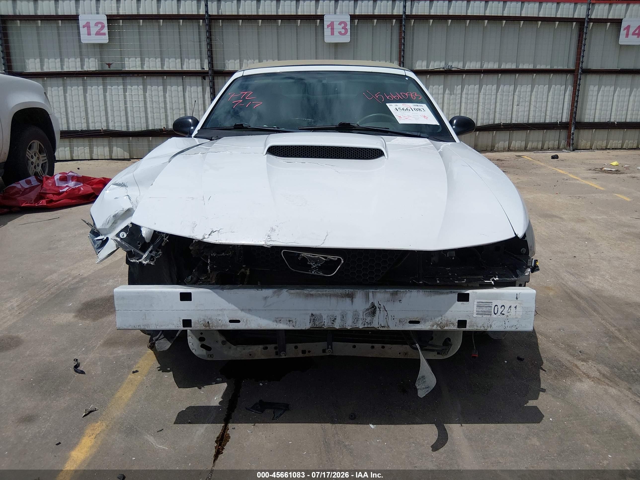 2004 Ford Mustang Gt White vin: 1FAFP45X34F140944
