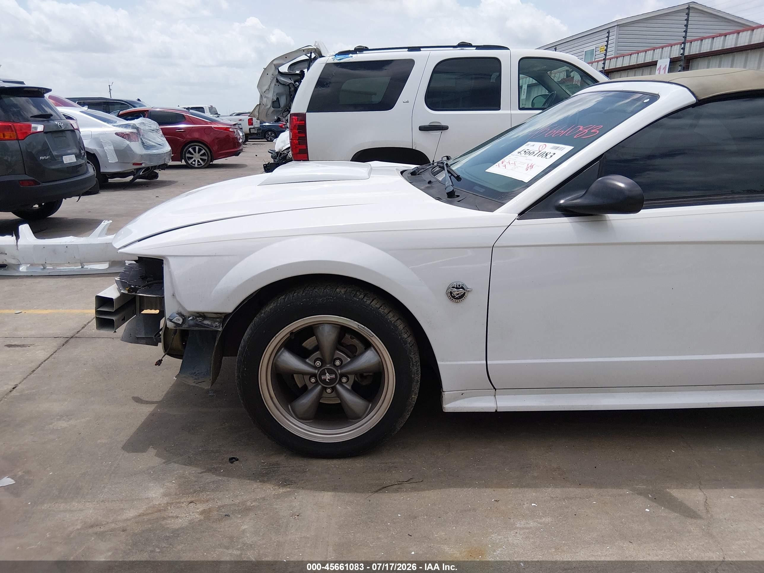 2004 Ford Mustang Gt White vin: 1FAFP45X34F140944