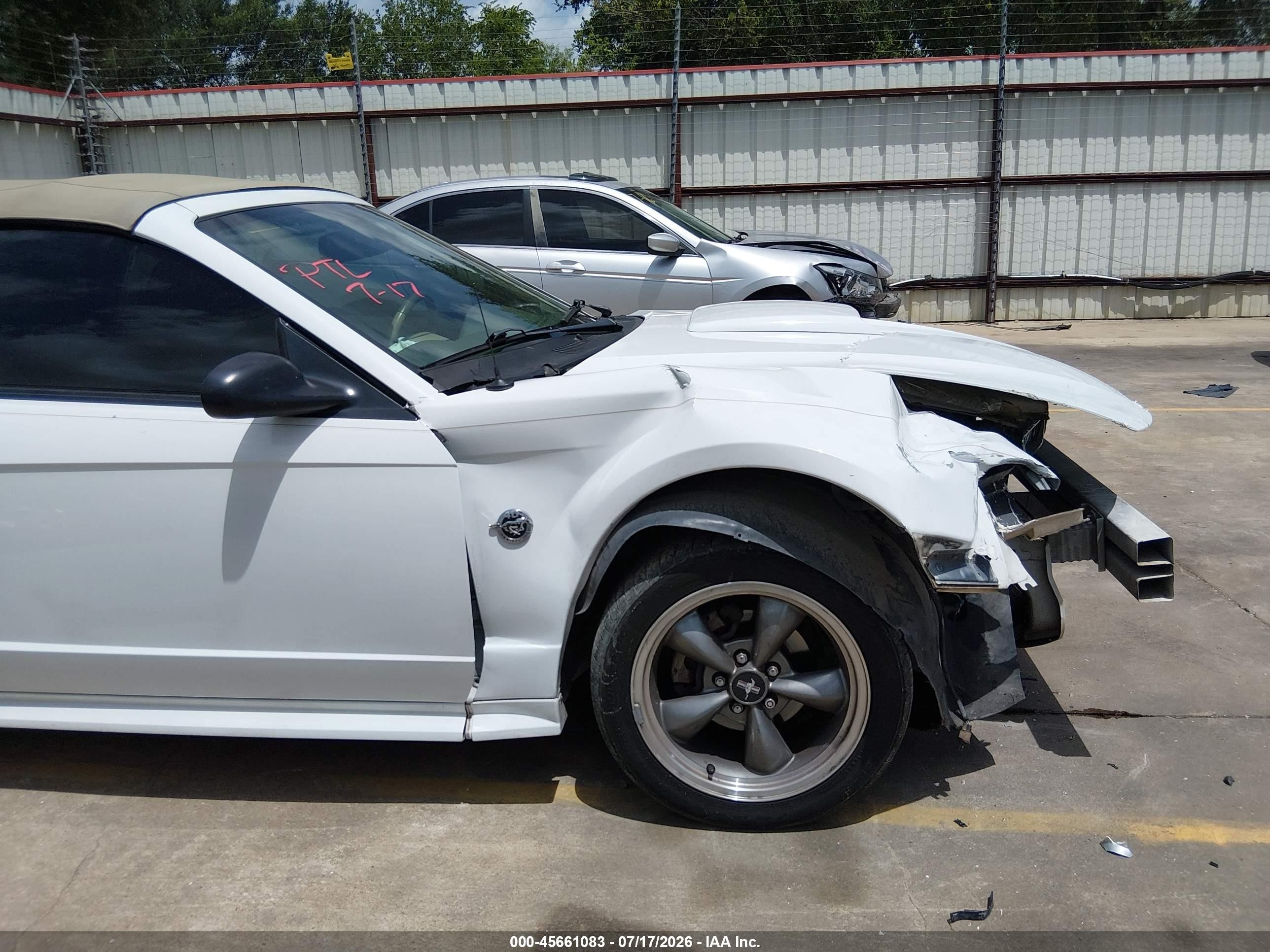2004 Ford Mustang Gt White vin: 1FAFP45X34F140944