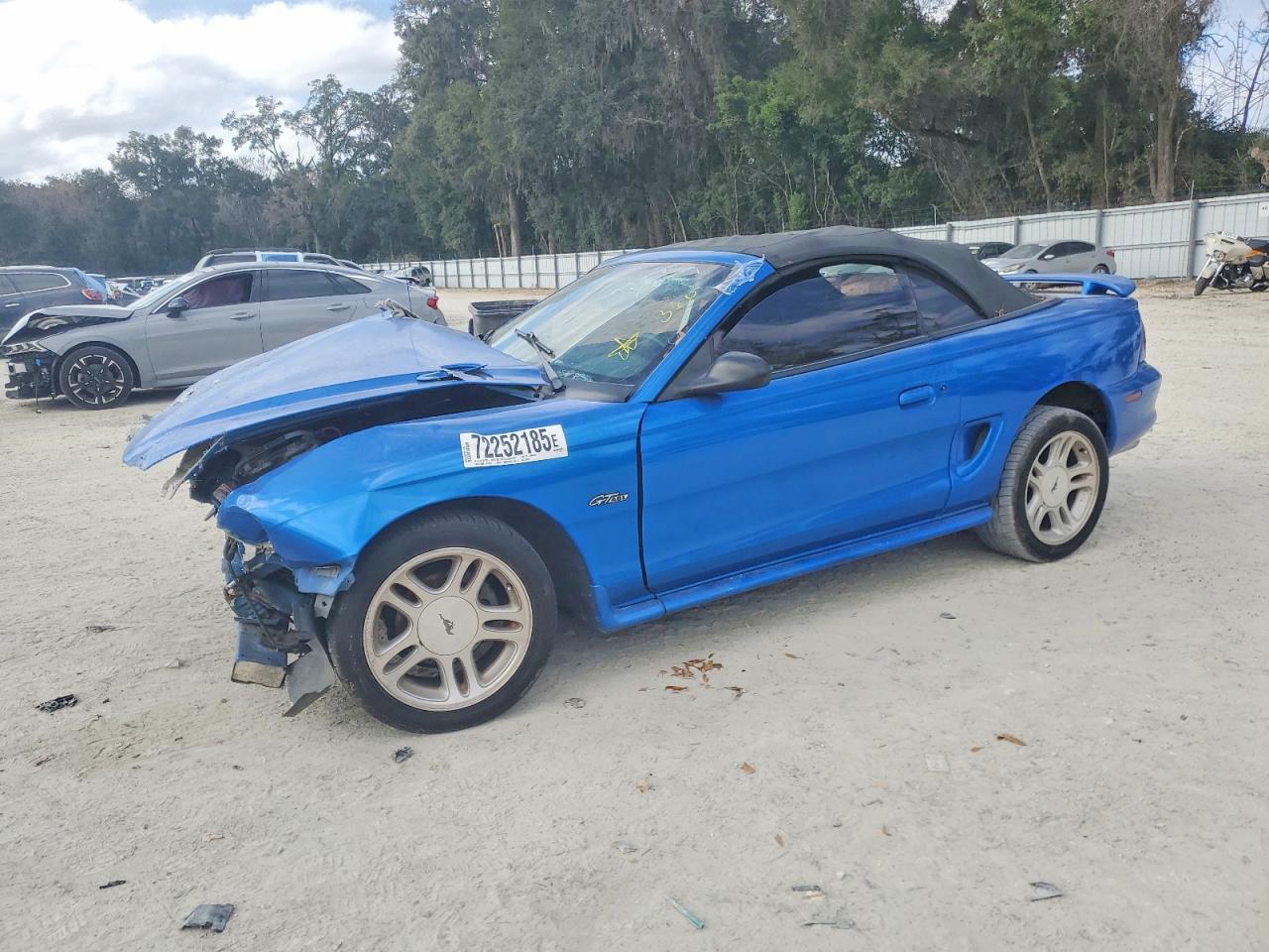 1998 Ford Mustang Gt Blue vin: 1FAFP45X3WF214172