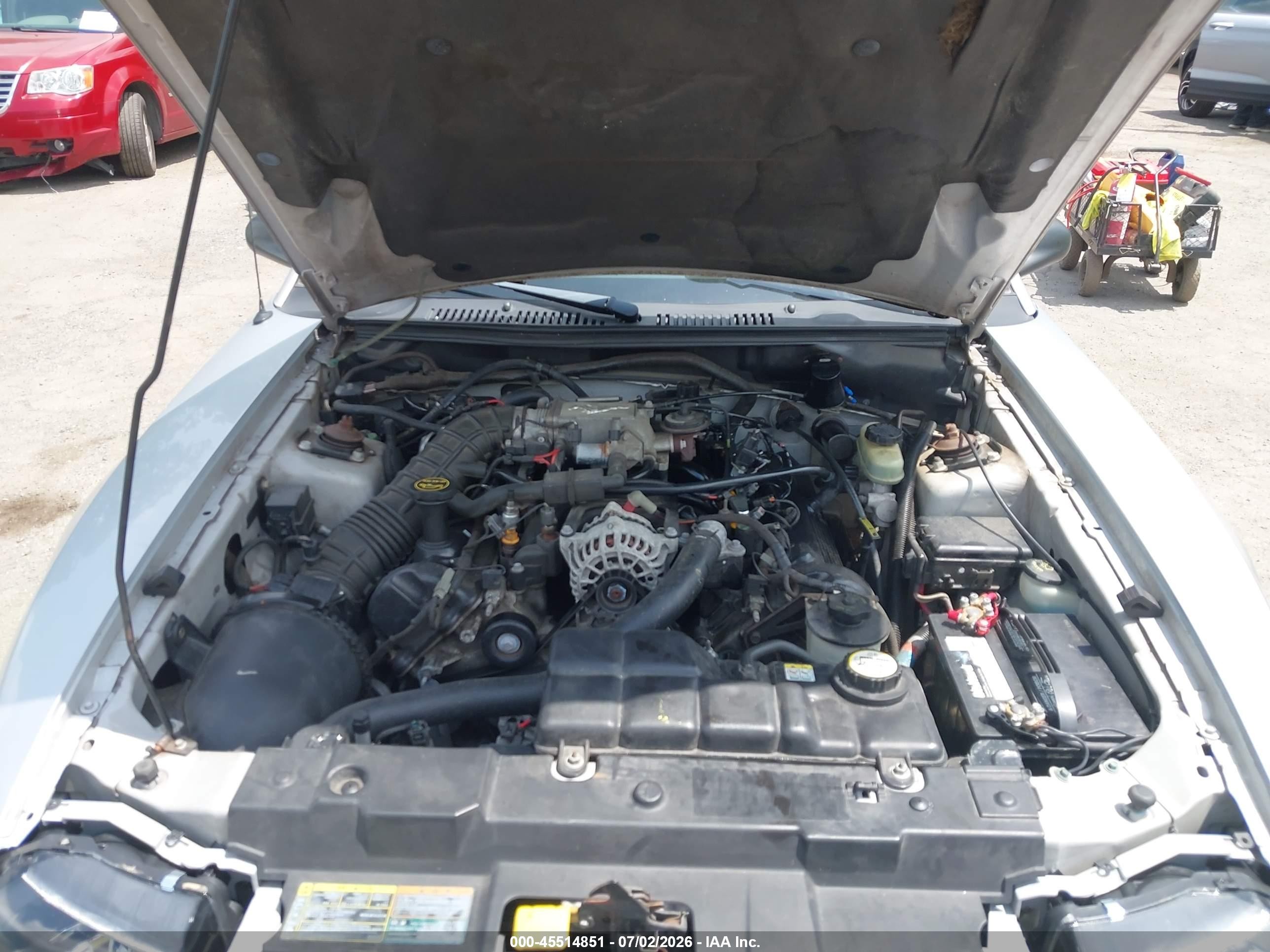 2001 Ford Mustang Gt Серебряный vin: 1FAFP45X41F160616