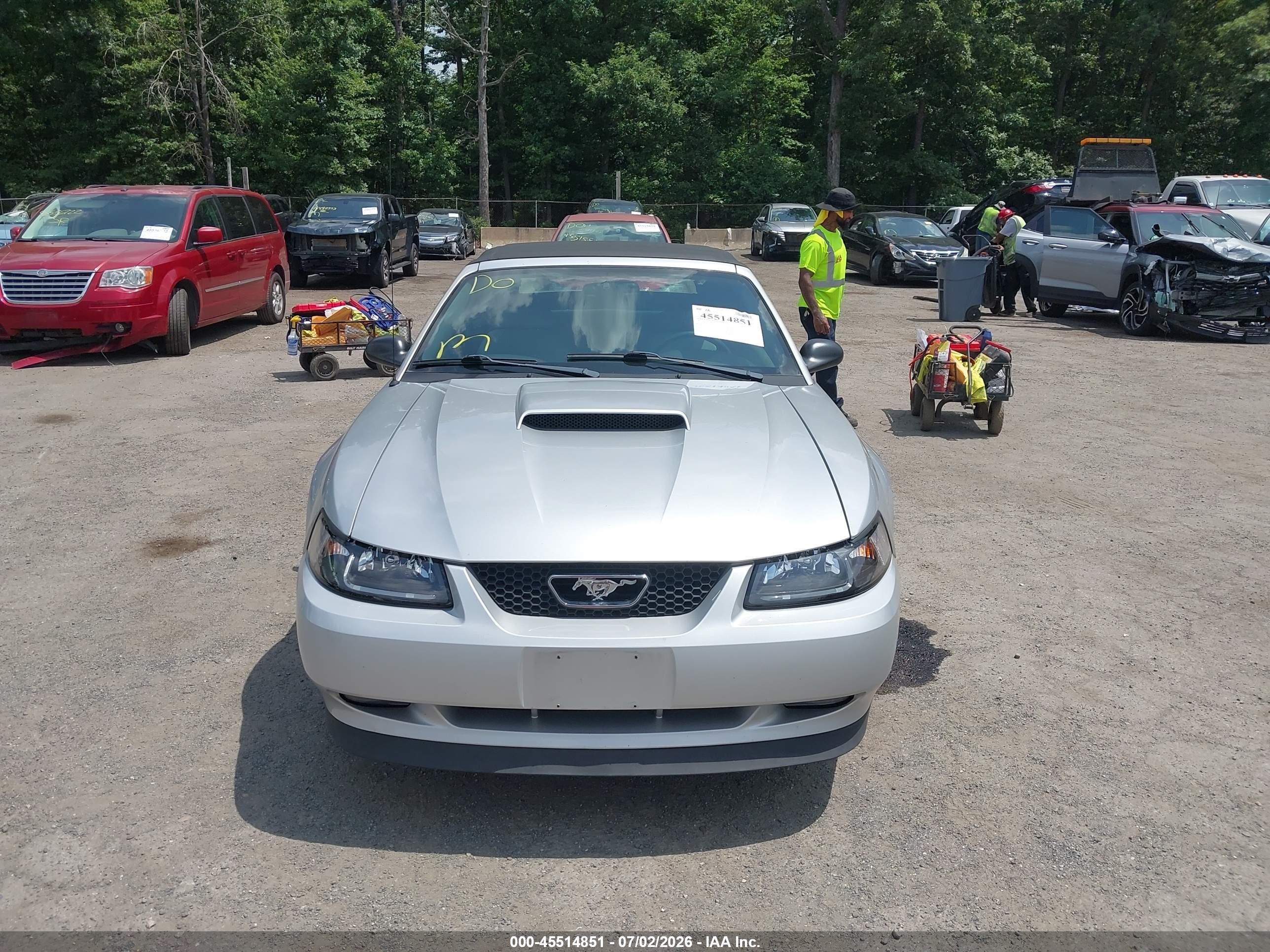 2001 Ford Mustang Gt Серебряный vin: 1FAFP45X41F160616