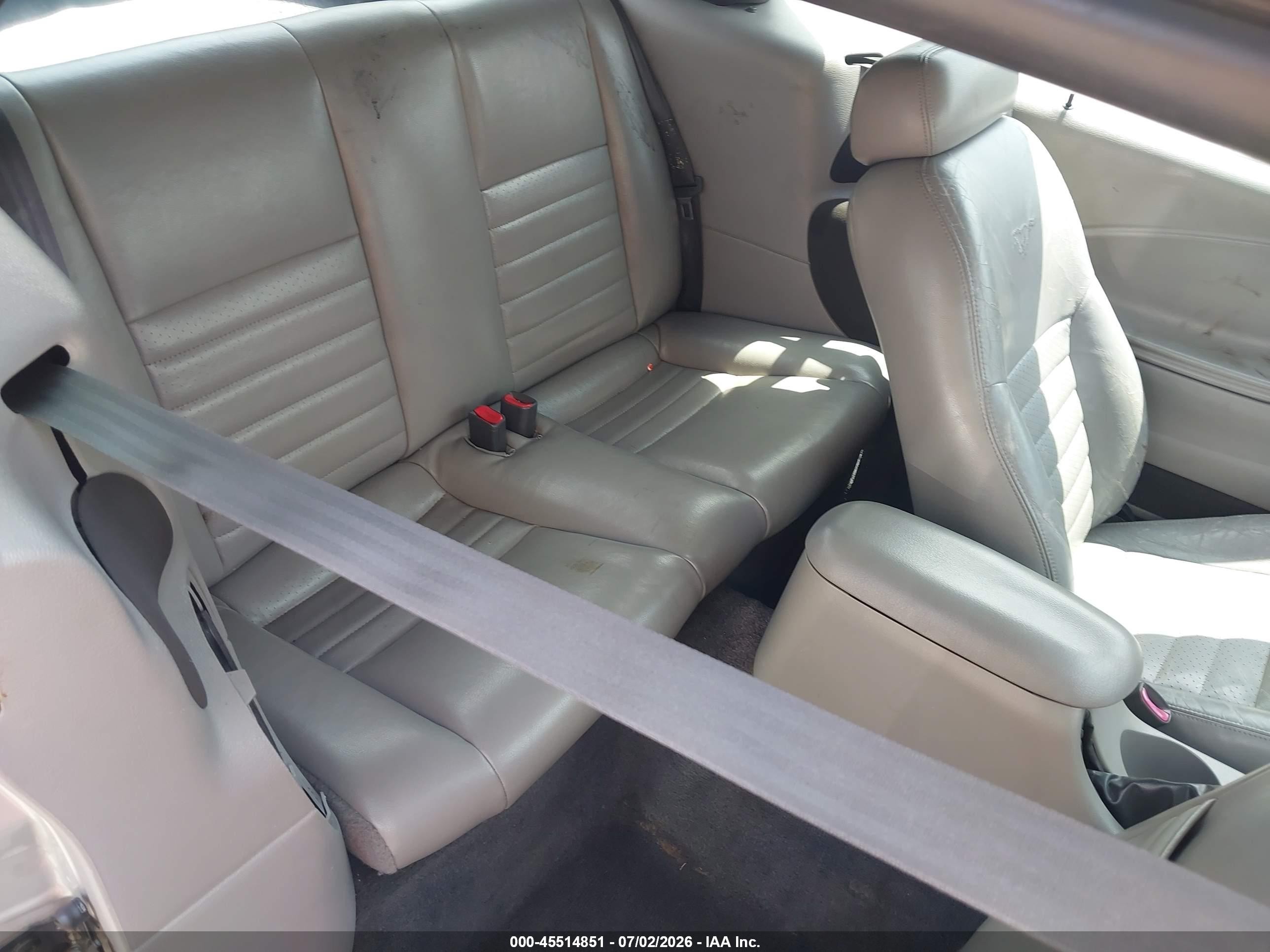 2001 Ford Mustang Gt Серебряный vin: 1FAFP45X41F160616