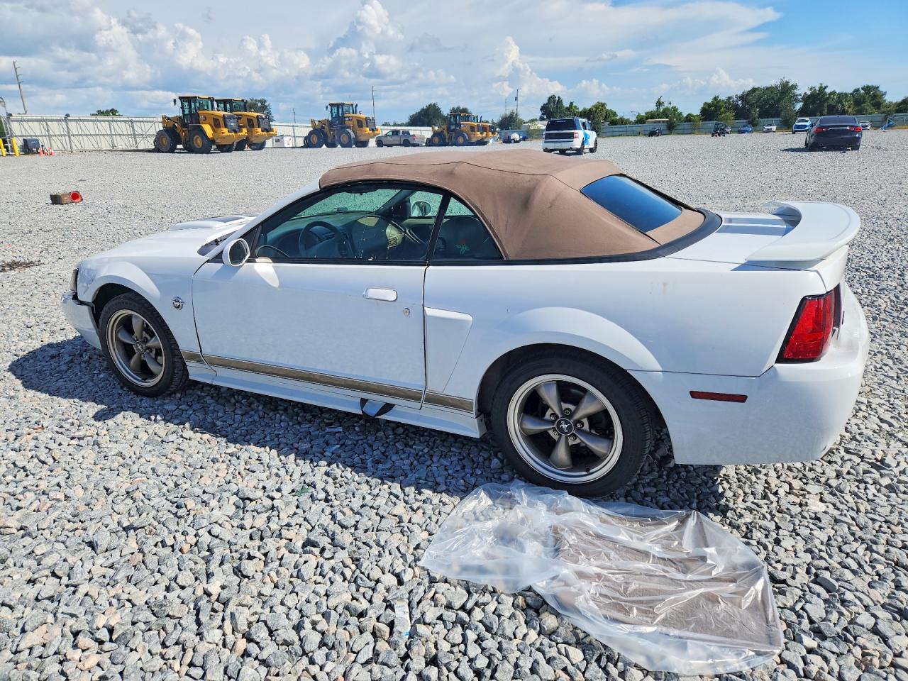2004 Ford Mustang Gt White vin: 1FAFP45X44F119049
