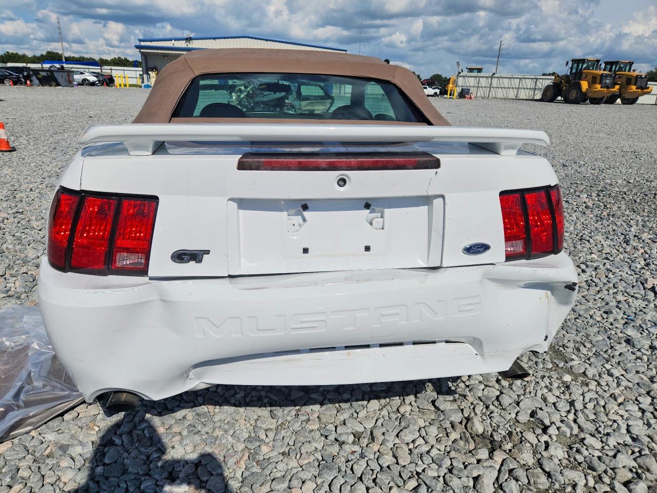 2004 Ford Mustang Gt White vin: 1FAFP45X44F119049