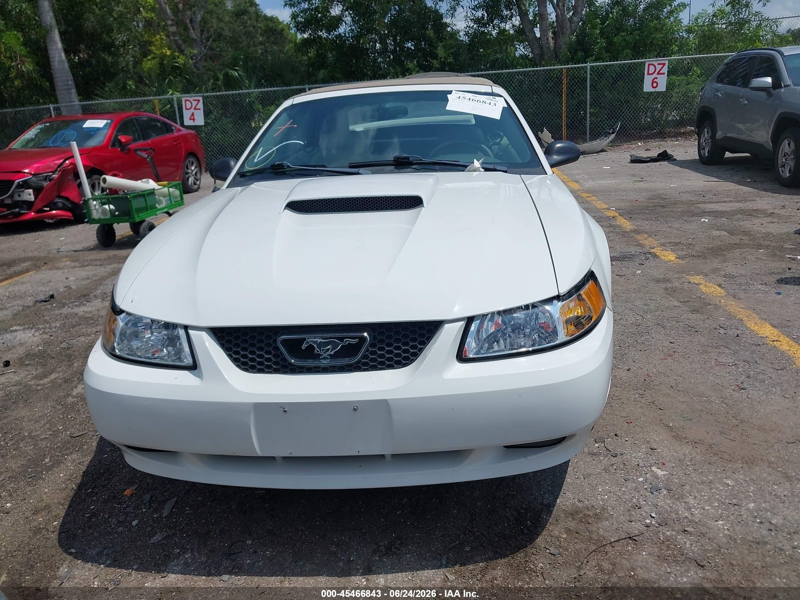 2003 Ford Mustang Gt White vin: 1FAFP45X53F348743