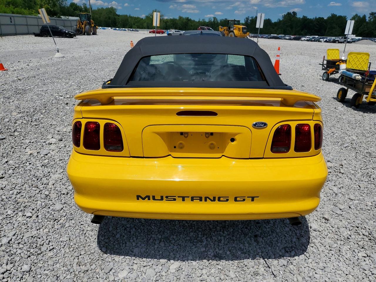 1998 Ford Mustang Gt Yellow vin: 1FAFP45X5WF195544