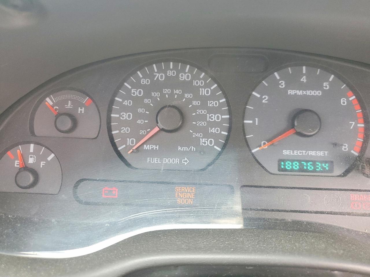 1999 Ford Mustang Gt Burgundy vin: 1FAFP45X6XF108400