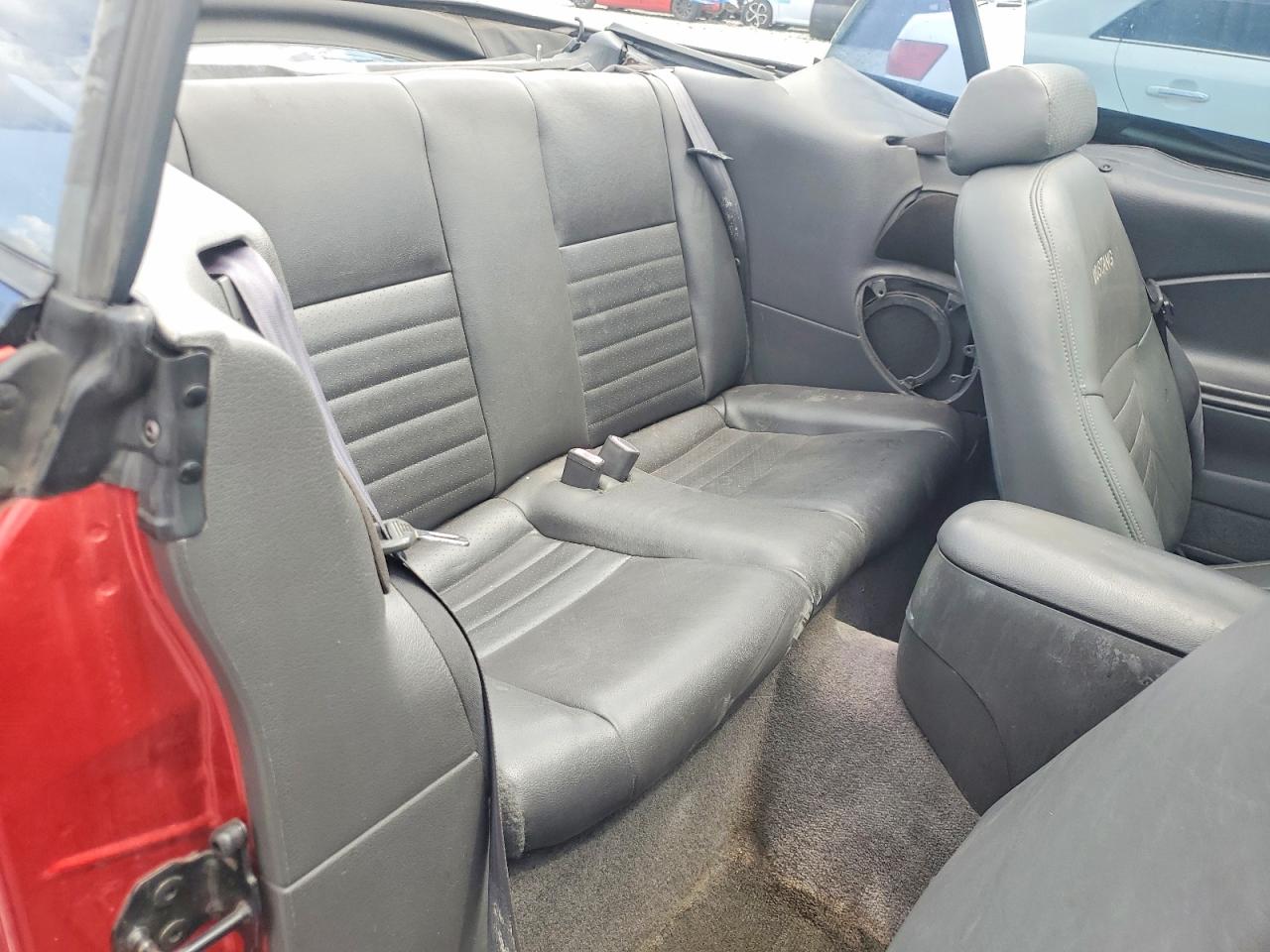 1999 Ford Mustang Gt Burgundy vin: 1FAFP45X6XF108400