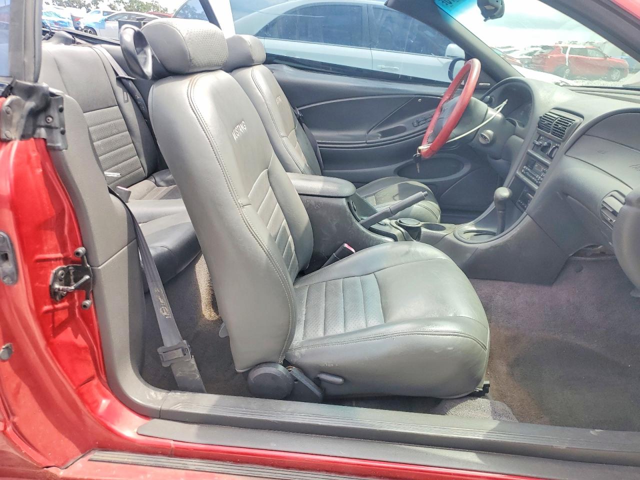 1999 Ford Mustang Gt Burgundy vin: 1FAFP45X6XF108400