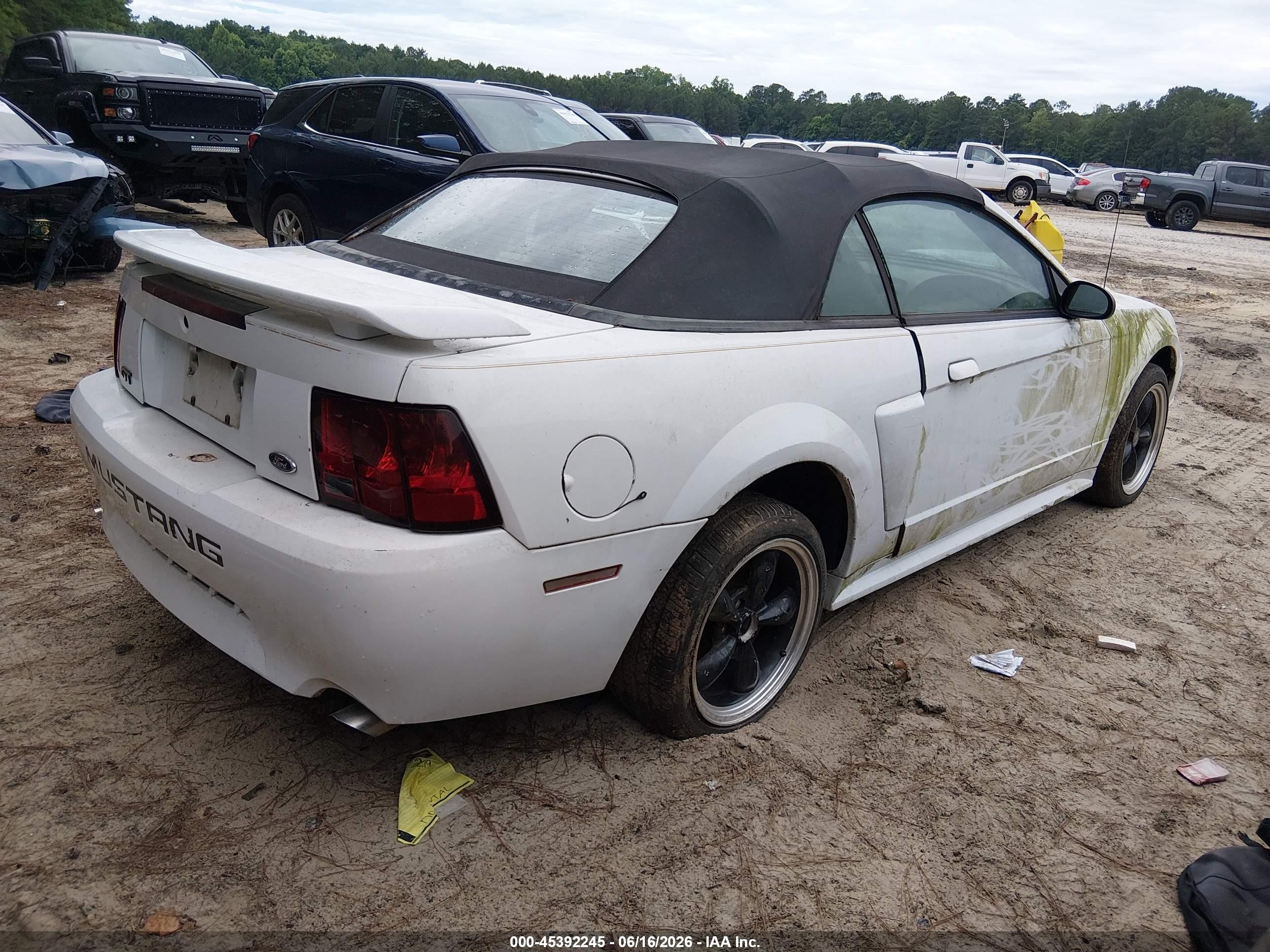 2001 Ford Mustang Gt White vin: 1FAFP45X71F138447