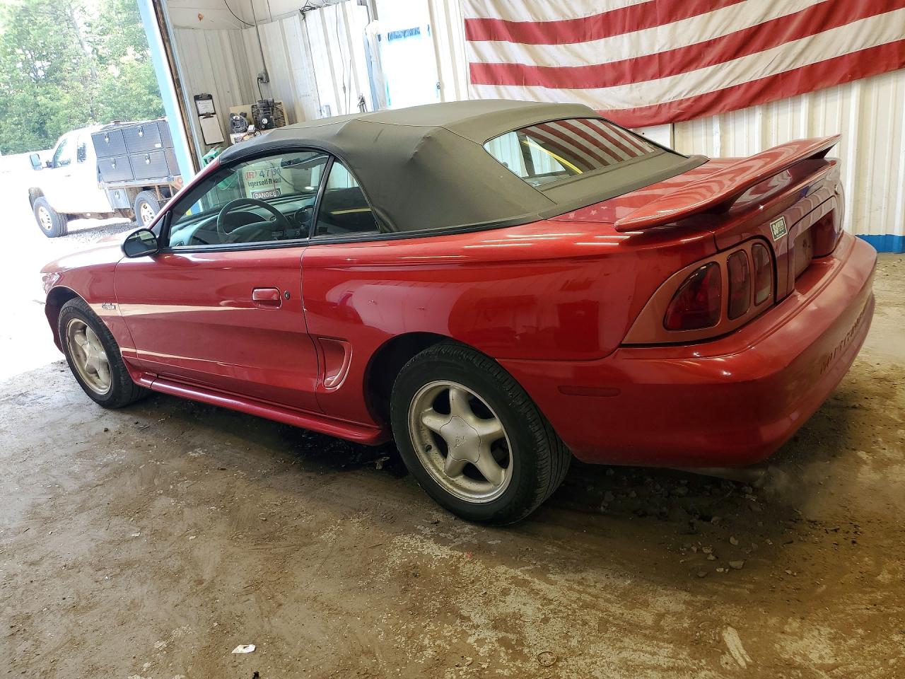 1998 Ford Mustang Gt Red vin: 1FAFP45X7WF143946