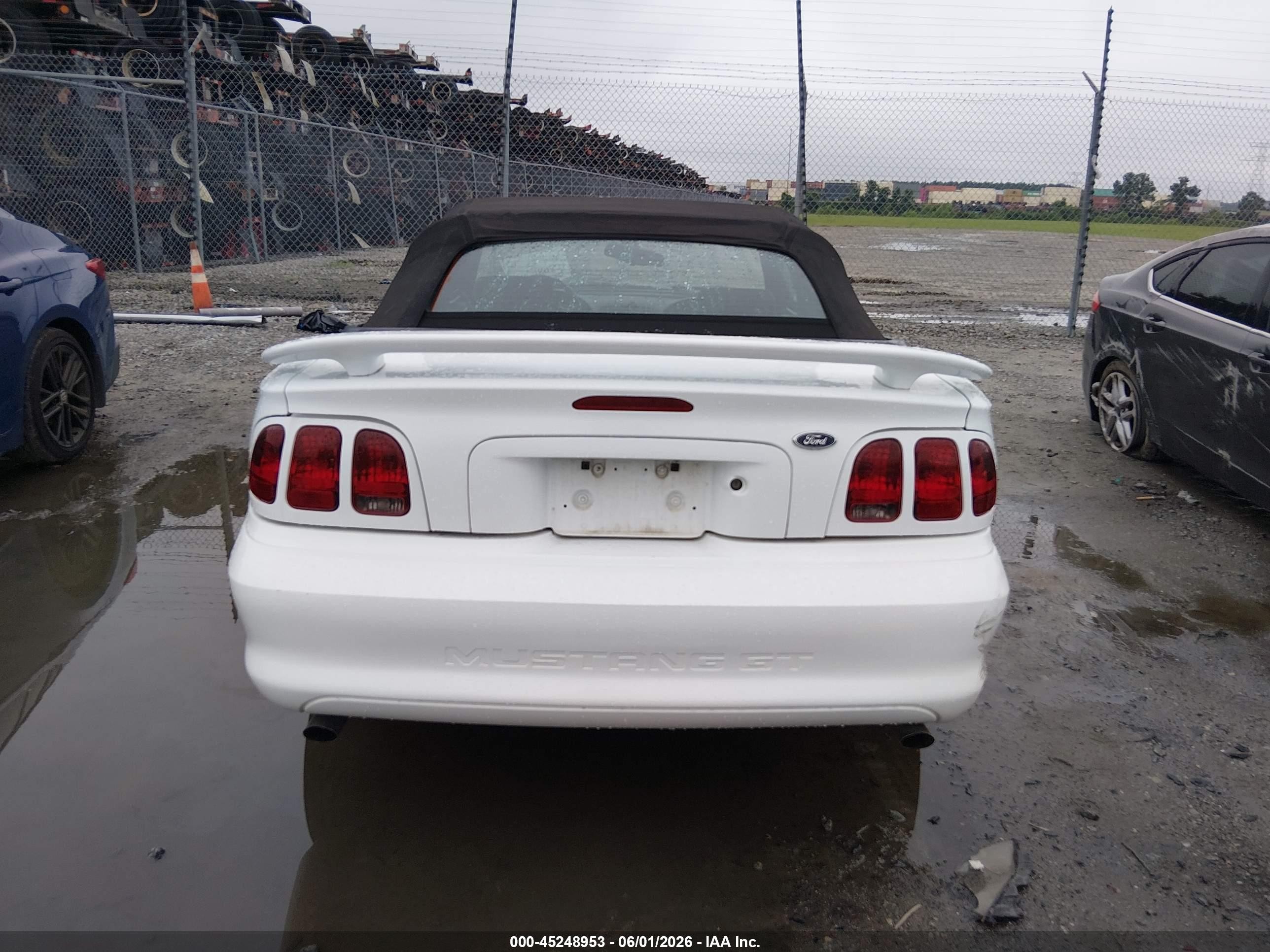 1998 Ford Mustang Gt White vin: 1FAFP45X8WF186983