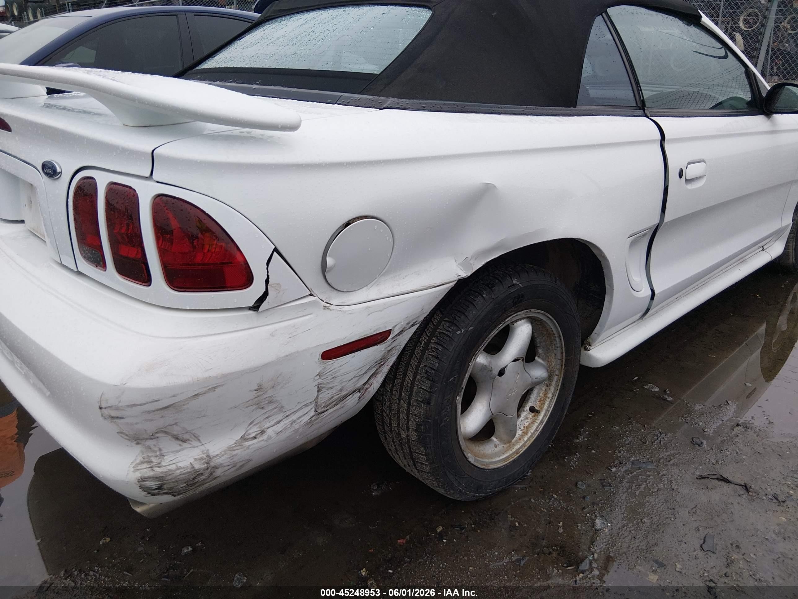 1998 Ford Mustang Gt White vin: 1FAFP45X8WF186983
