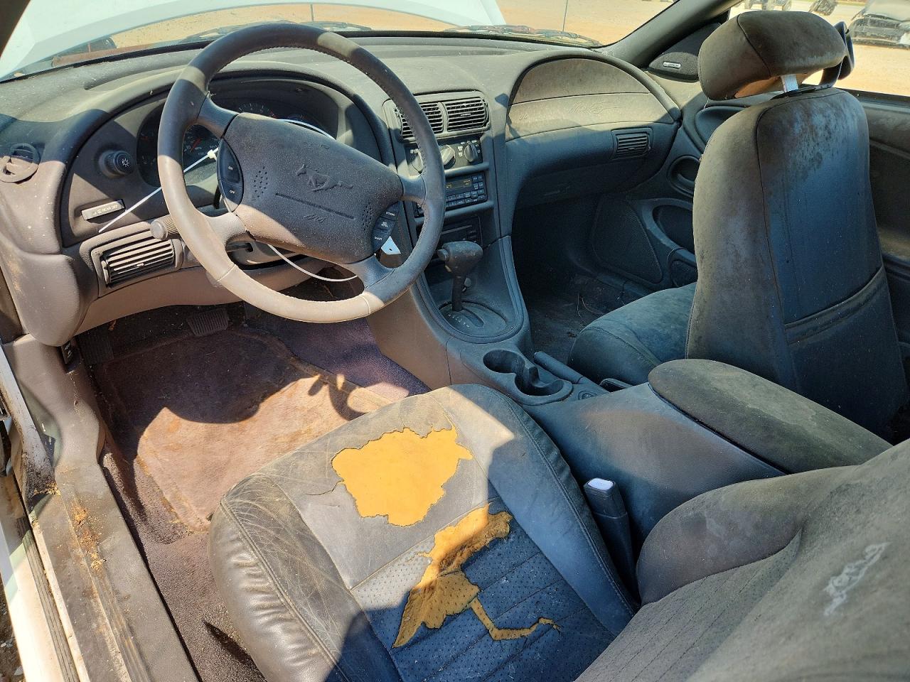 2000 Ford Mustang Gt White vin: 1FAFP45X8YF211514