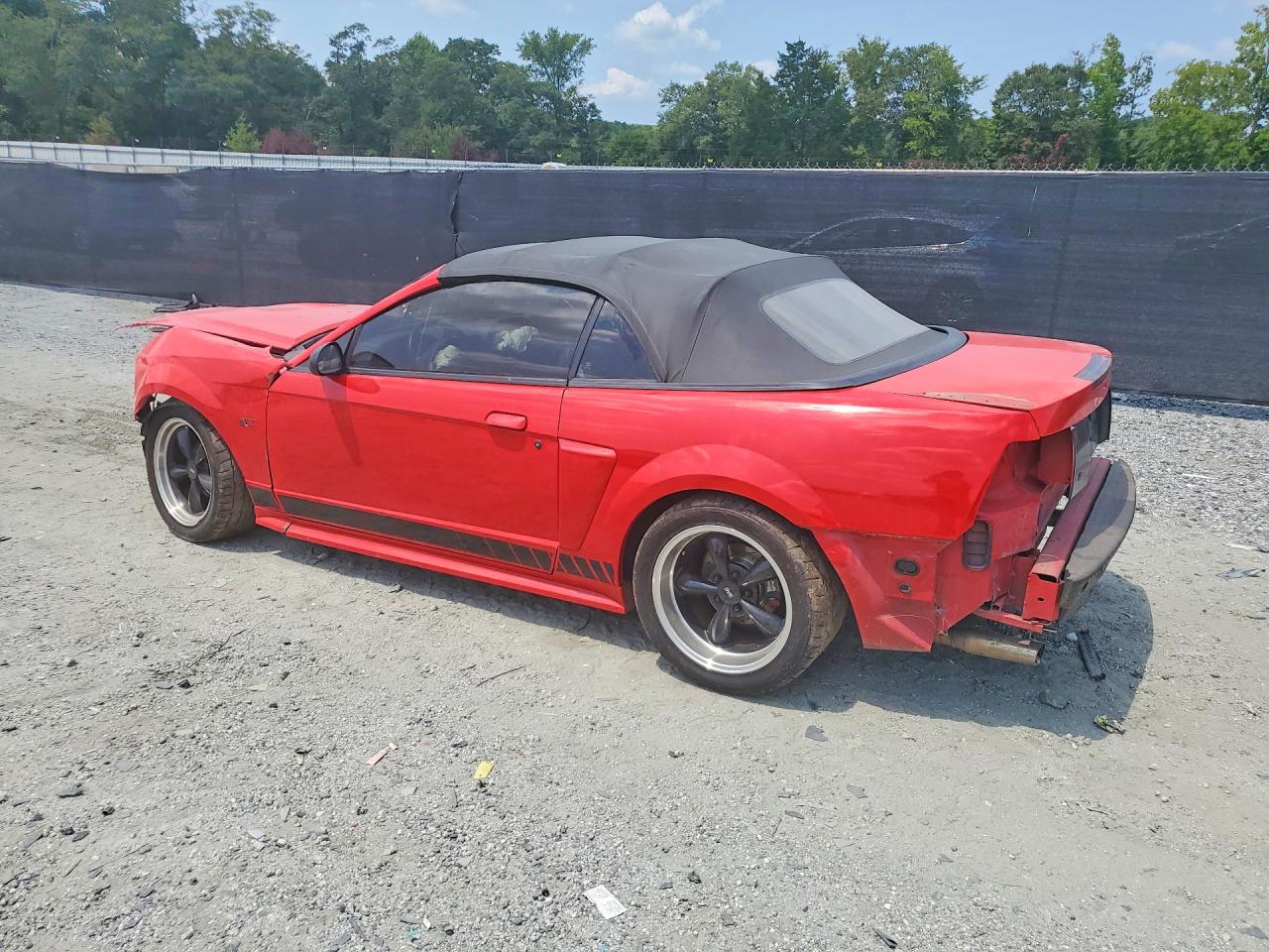 2003 Ford Mustang Gt Red vin: 1FAFP45X93F384838