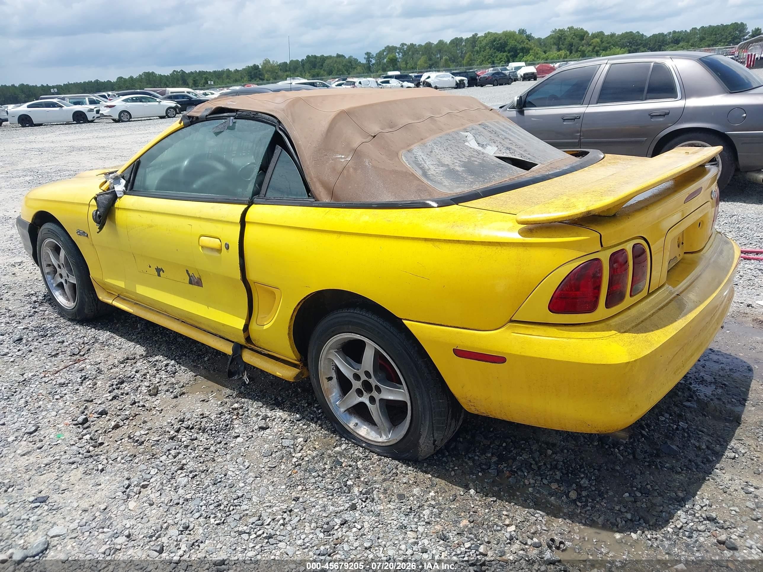 1998 Ford Mustang Gt Yellow vin: 1FAFP45X9WF201913