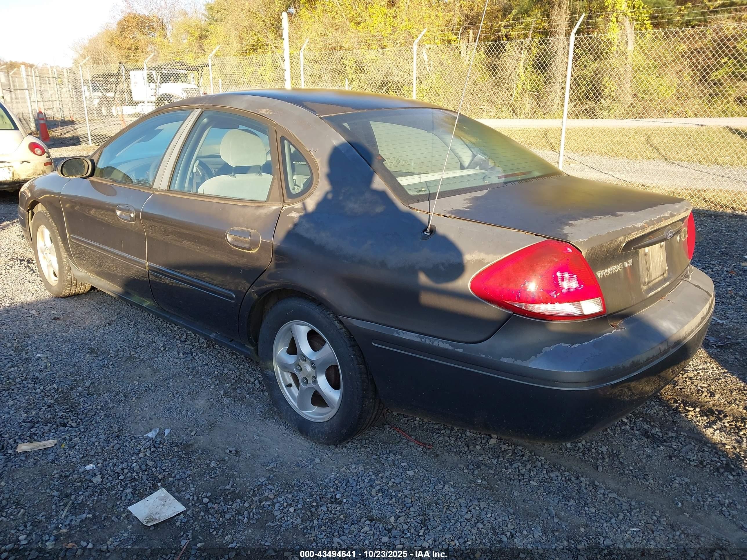 2004 Ford Taurus Lx Gray vin: 1FAFP52254G144647