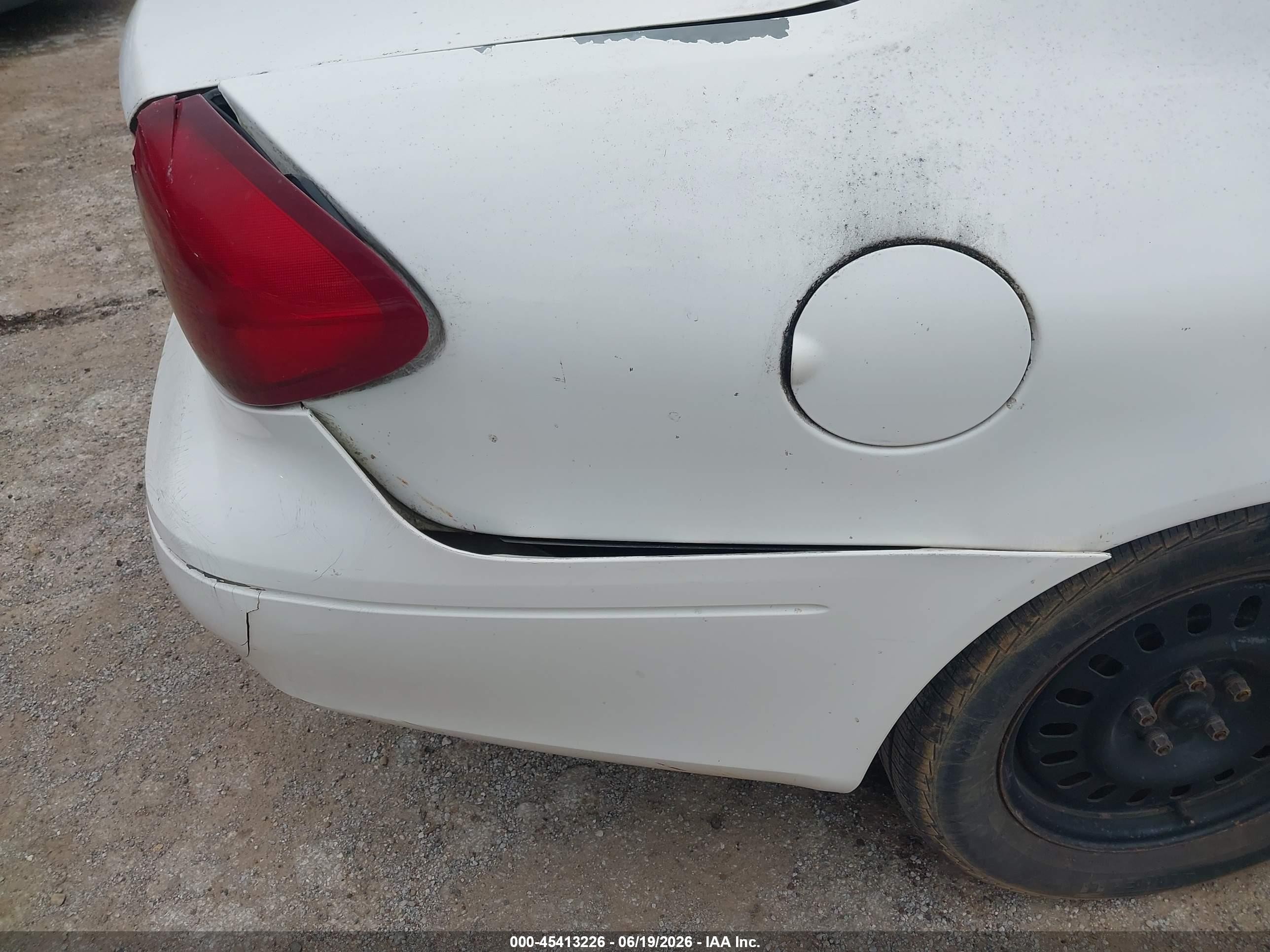 2003 Ford Taurus Lx White vin: 1FAFP52273A155439
